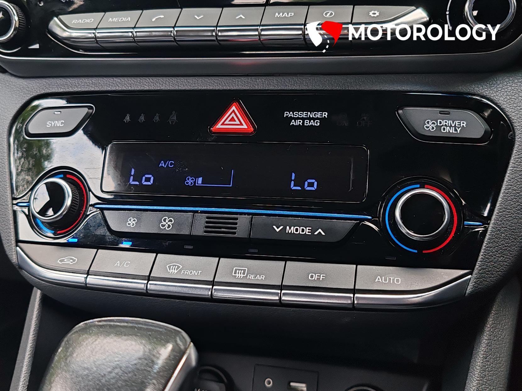 Hyundai IONIQ 1.6 h-GDi Premium SE Hatchback 5dr Petrol Hybrid DCT Euro 6 (s/s) (141 ps)