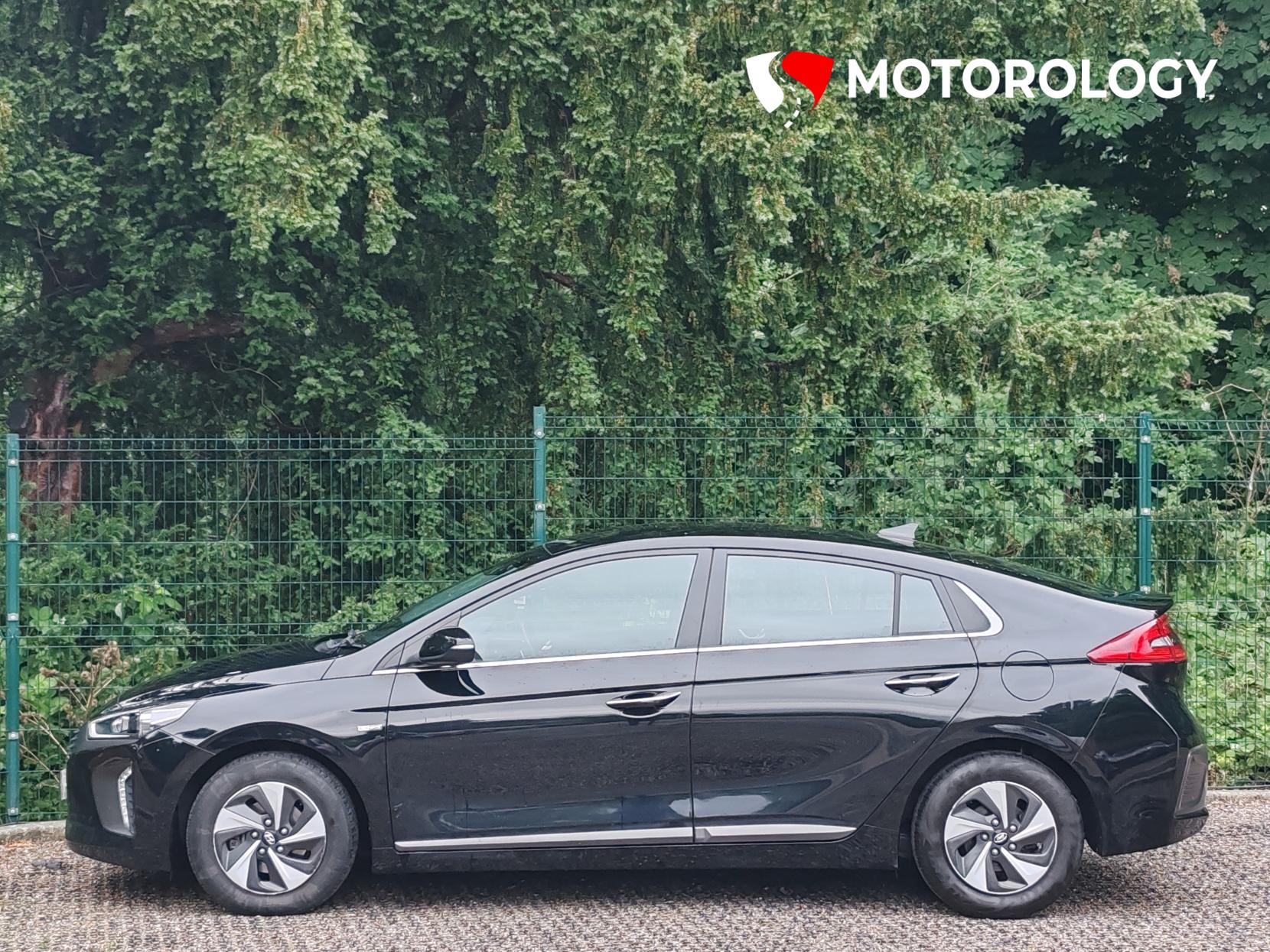 Hyundai IONIQ 1.6 h-GDi Premium SE Hatchback 5dr Petrol Hybrid DCT Euro 6 (s/s) (141 ps)