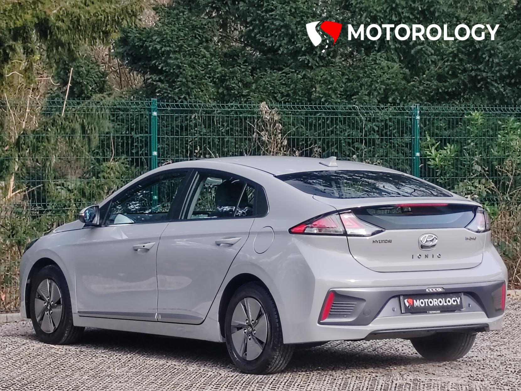 Hyundai IONIQ 1.6 h-GDi Premium Hatchback 5dr Petrol Hybrid DCT Euro 6 (s/s) (141 ps)