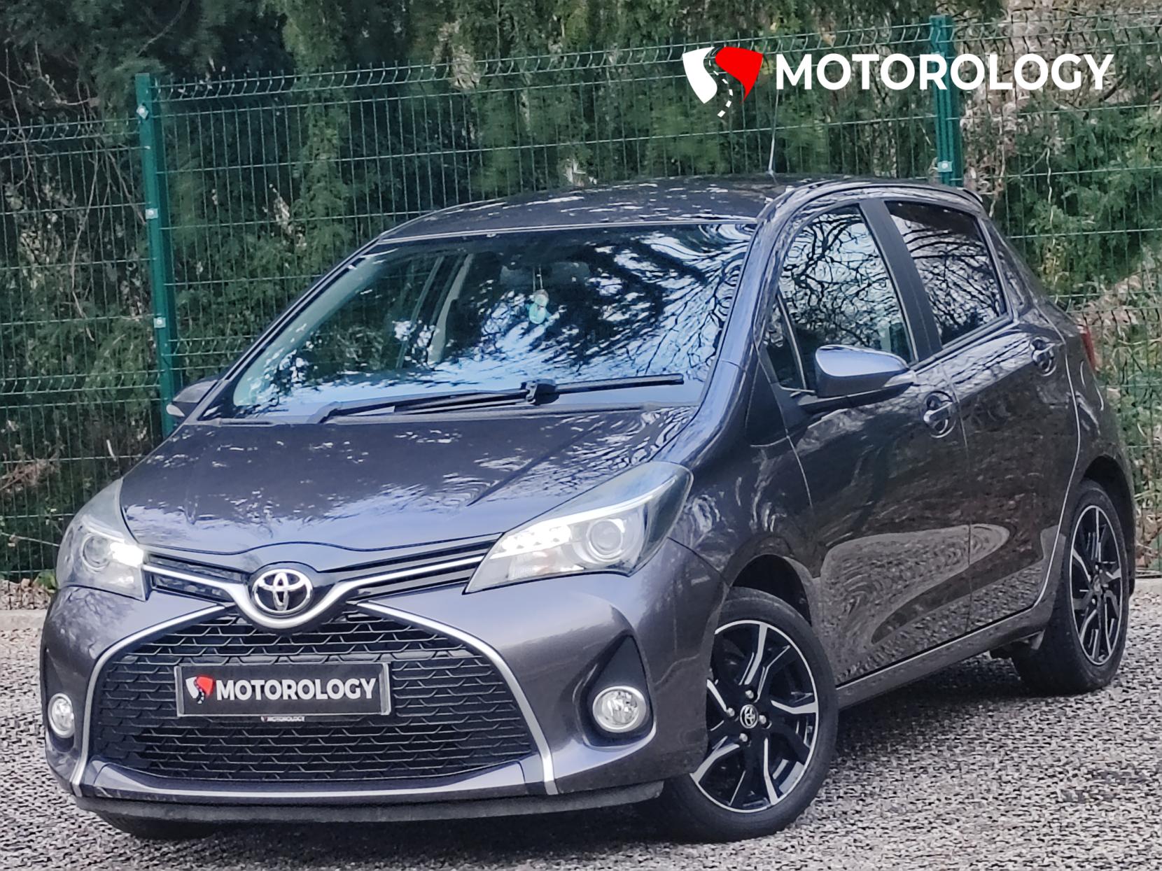 Toyota Yaris 1.33 Dual VVT-i Design Hatchback 5dr Petrol Manual Euro 6 (99 ps)