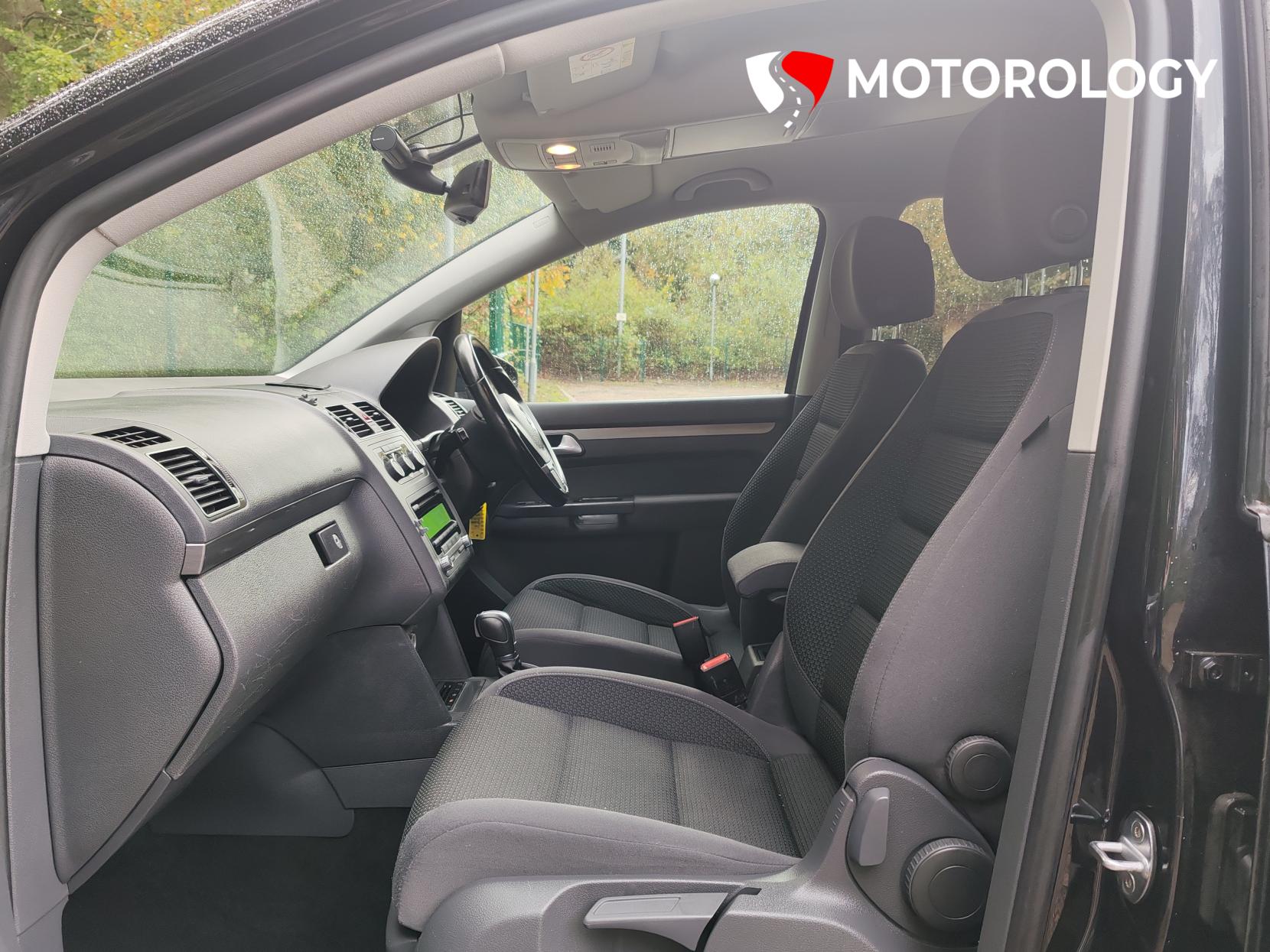 Volkswagen Touran 1.6 TDI BlueMotion Tech SE MPV 5dr Diesel DSG Euro 5 (s/s) (105 ps)