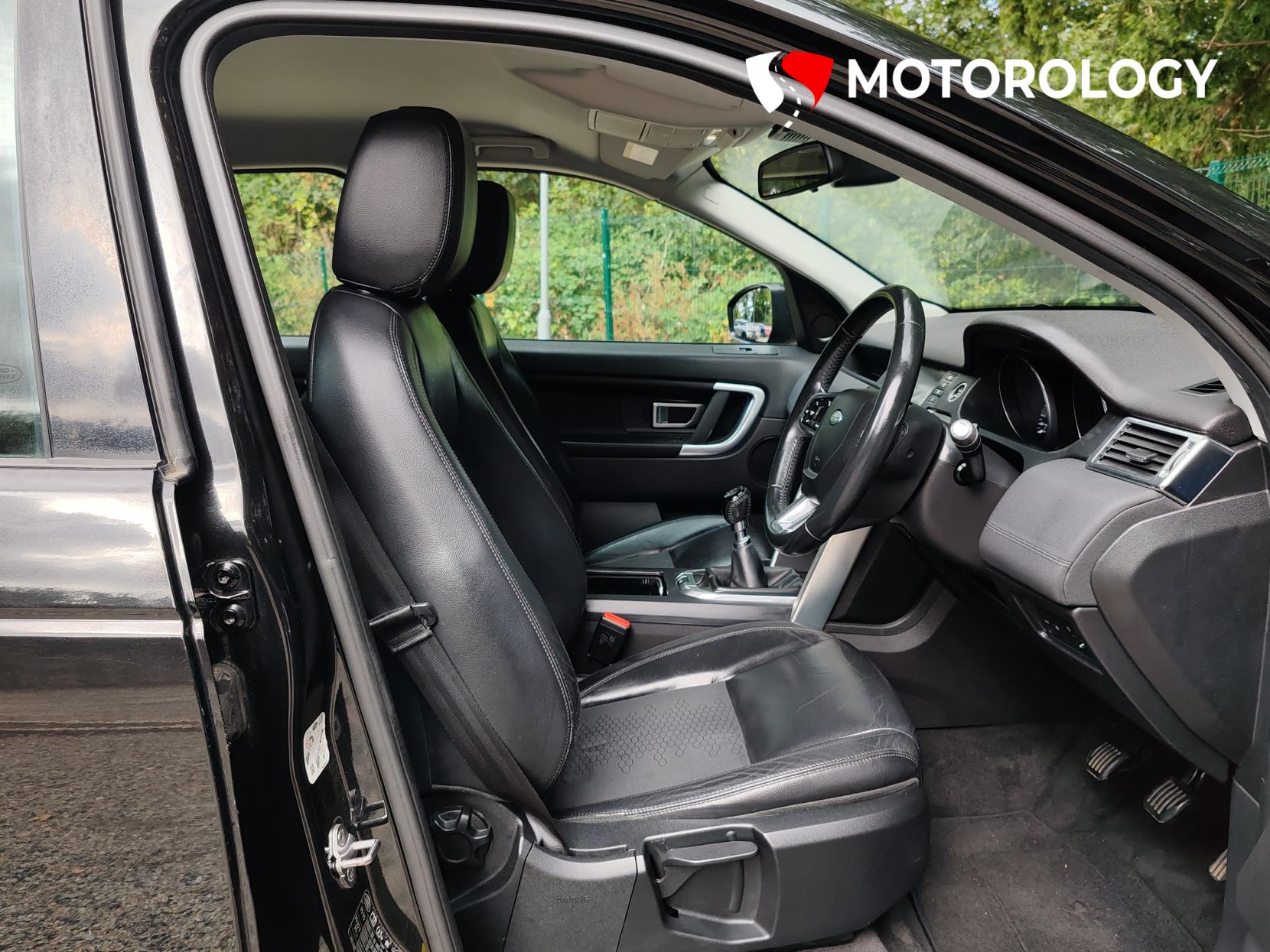 Land Rover Discovery Sport 2.0 TD4 SE SUV 5dr Diesel Manual 4WD Euro 6 (s/s) (180 ps)