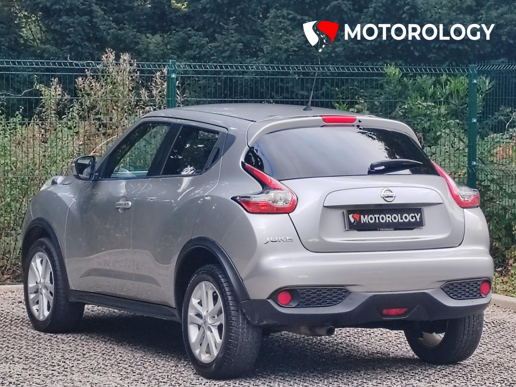 Nissan Juke 1.2 DIG-T N-Connecta SUV 5dr Petrol Manual Euro 6 (s/s) (115 ps)