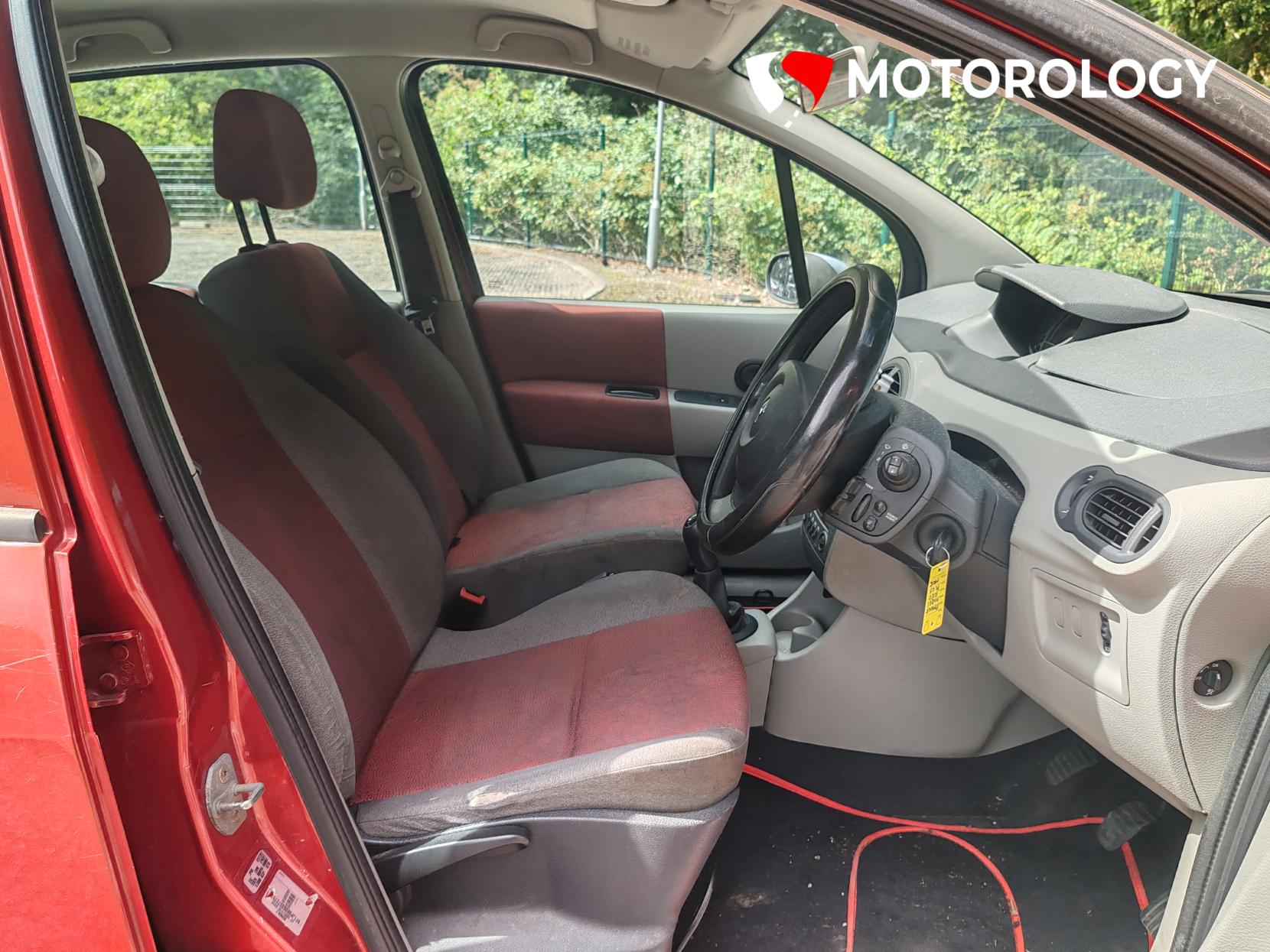 Renault Modus 1.2 16v Oasis Hatchback 5dr Petrol Manual (145 g/km, 75 bhp)
