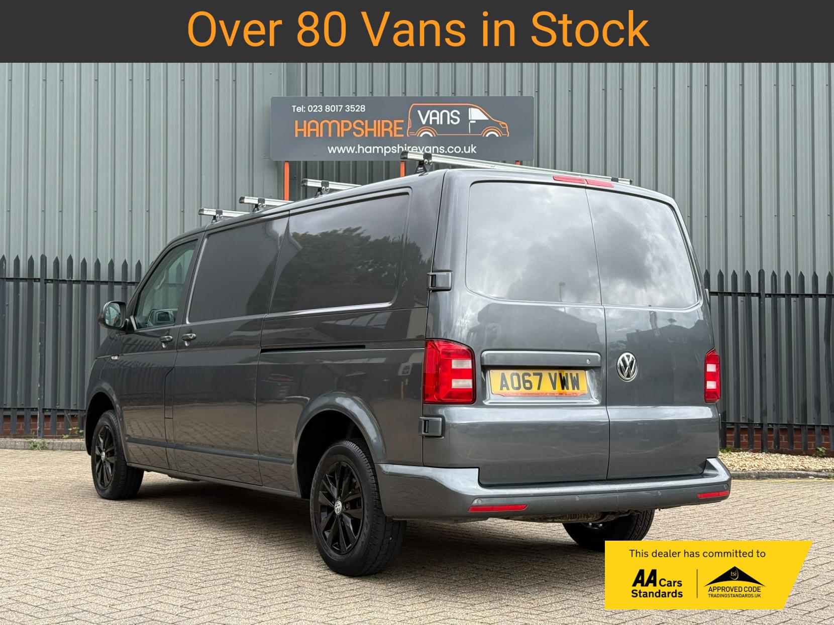 2017 Volkswagen Transporter 2.0 TDI T30 BlueMotion Tech Highline Panel Van 5dr Diesel Manual FWD LWB Euro 6 (s/s) (150 ps) - Thumbnail 4