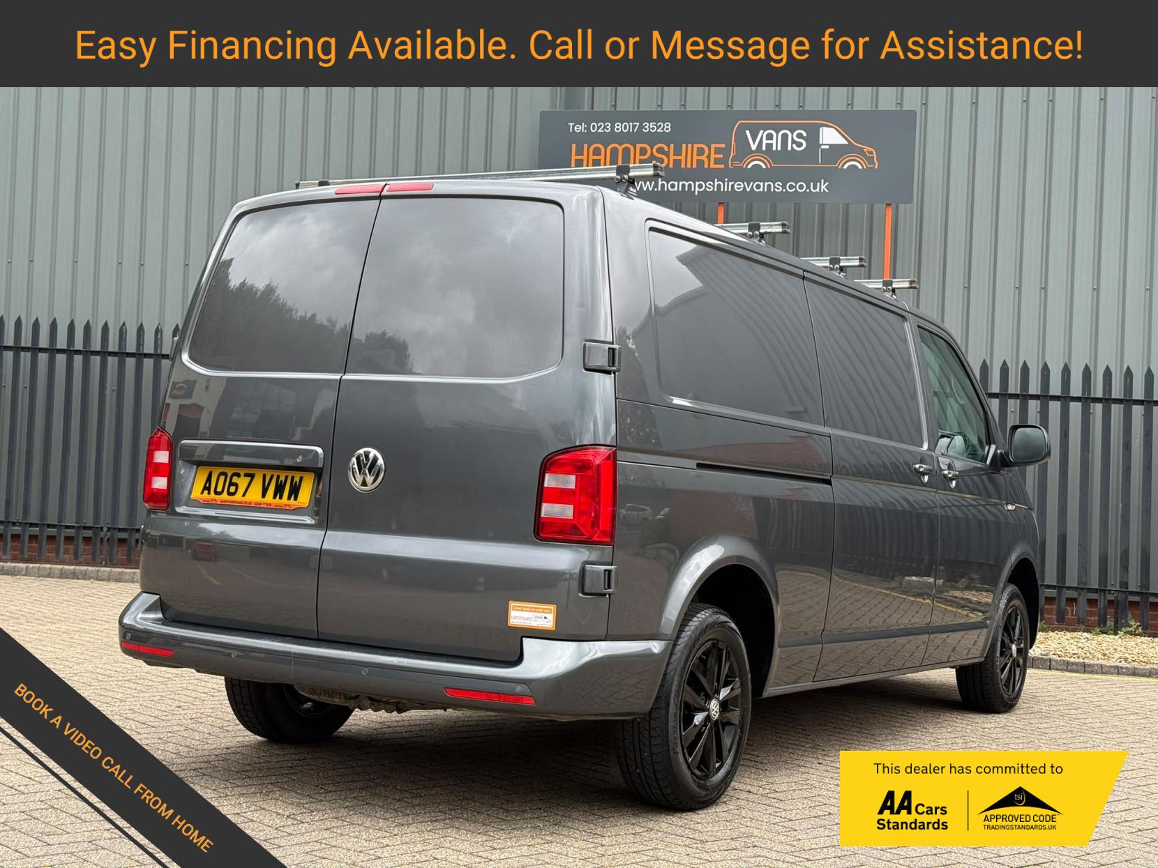 2017 Volkswagen Transporter 2.0 TDI T30 BlueMotion Tech Highline Panel Van 5dr Diesel Manual FWD LWB Euro 6 (s/s) (150 ps) - Thumbnail 3