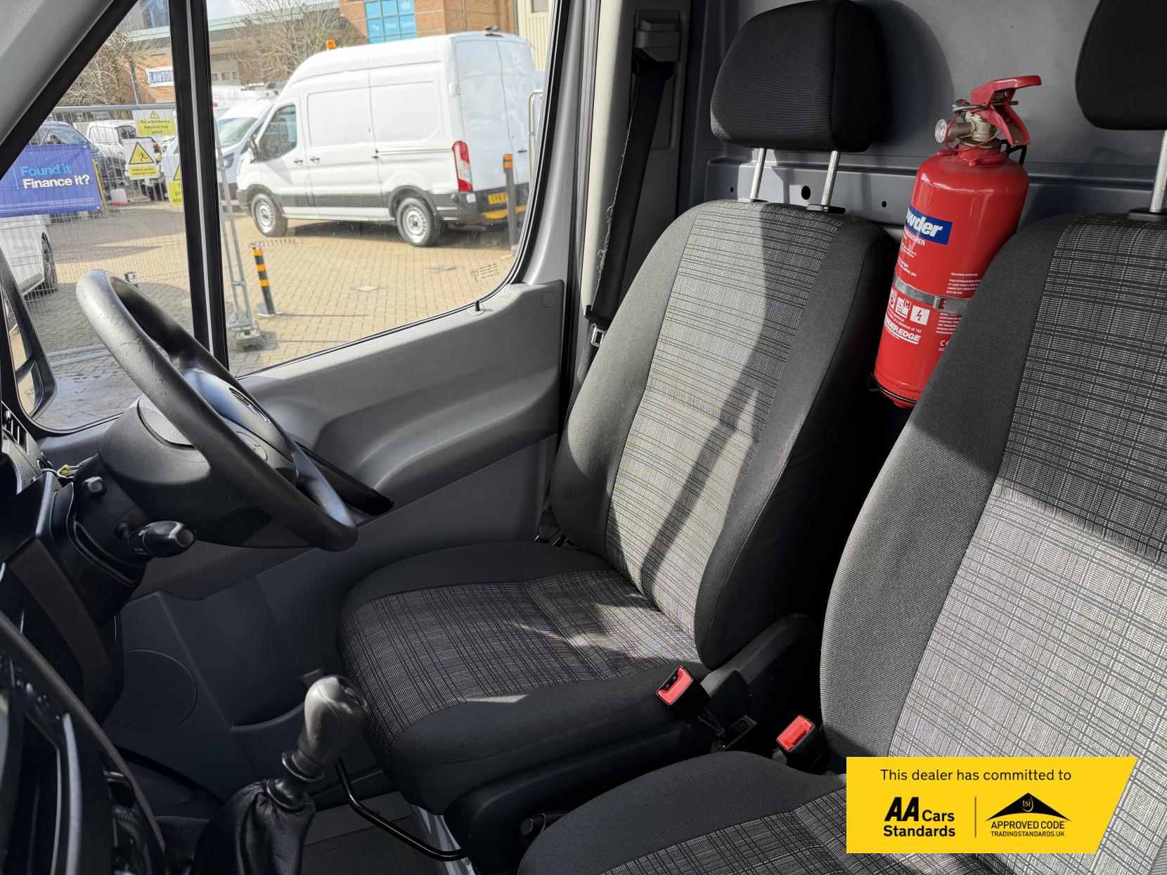 Mercedes-Benz Sprinter 2.1 314 CDi Panel Van 5dr Diesel Manual RWD L3 H3 (218 g/km, 140 bhp)