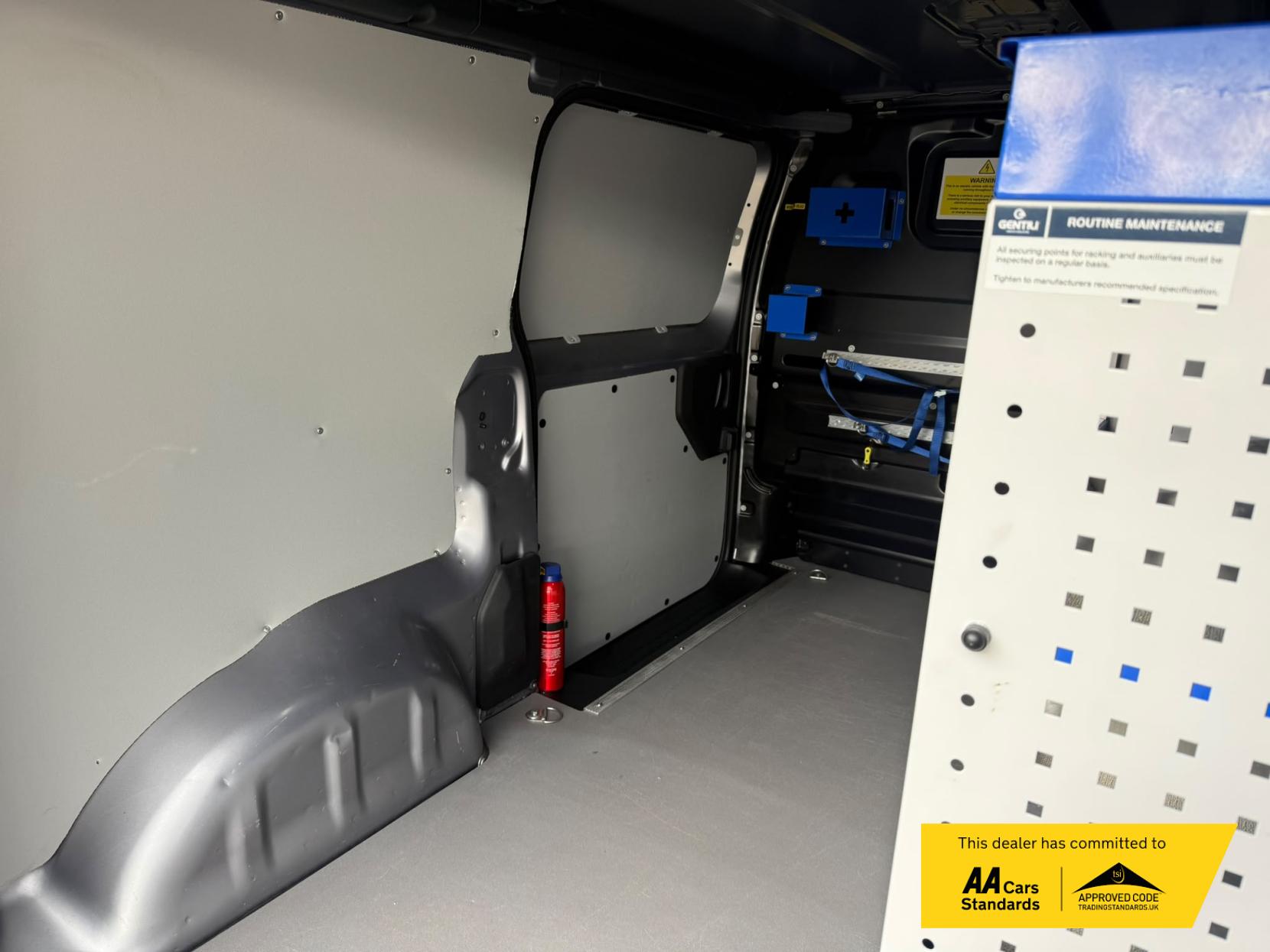 2023 Vauxhall Vivaro Electric 3100 75kWh Prime Panel Van 6dr Electric Auto L1 H1 (7.4kW Charger) (136 ps) - Thumbnail 38