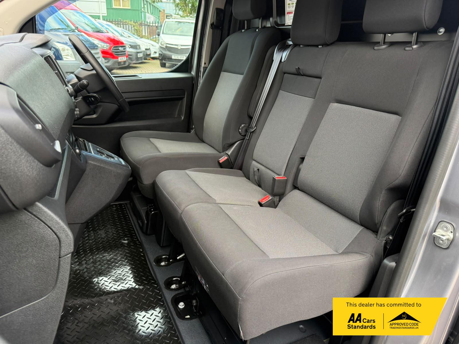 2023 Vauxhall Vivaro Electric 3100 75kWh Prime Panel Van 6dr Electric Auto L1 H1 (7.4kW Charger) (136 ps) - Thumbnail 50