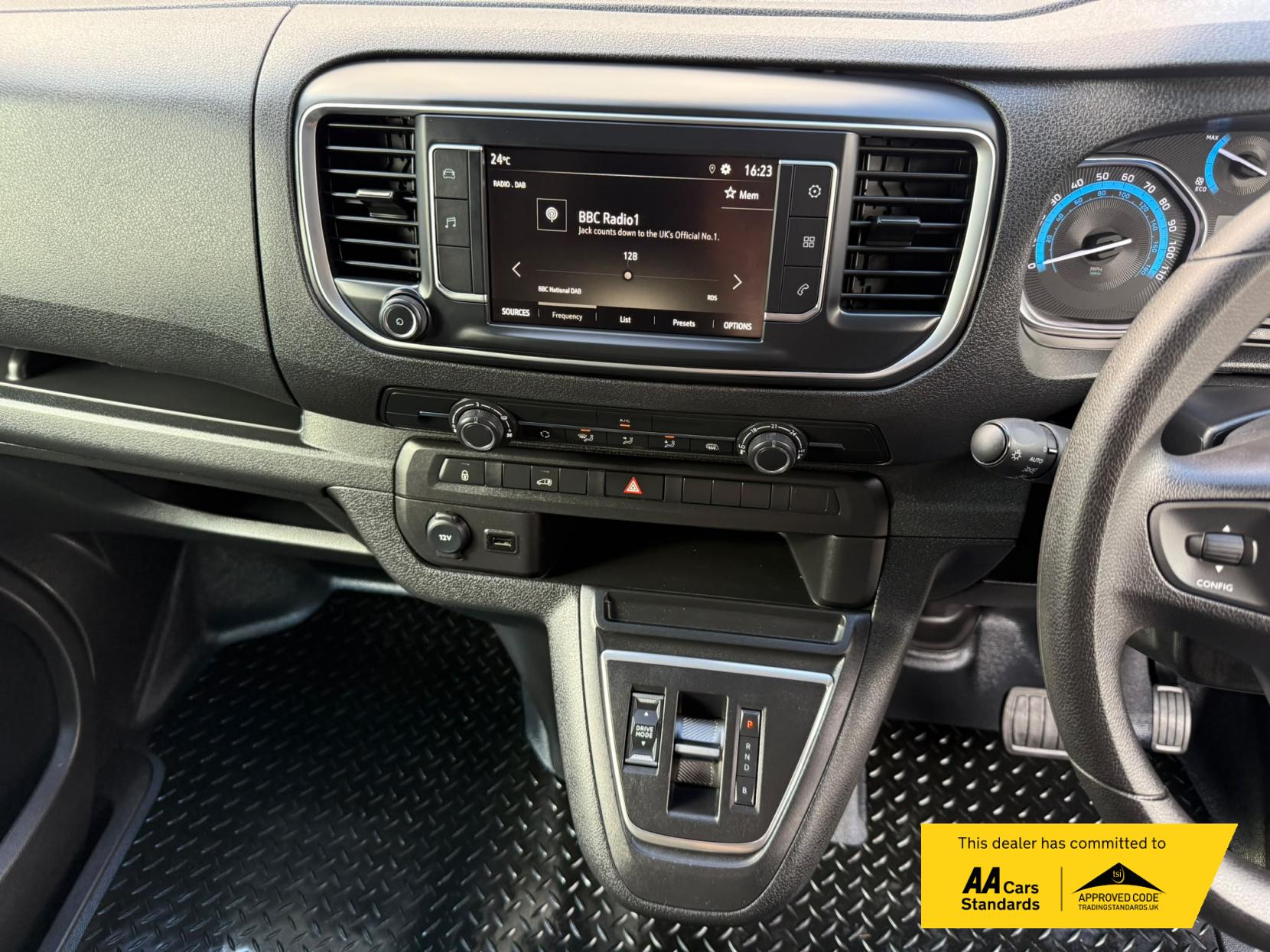 2023 Vauxhall Vivaro Electric 3100 75kWh Prime Panel Van 6dr Electric Auto L1 H1 (7.4kW Charger) (136 ps) - Thumbnail 20