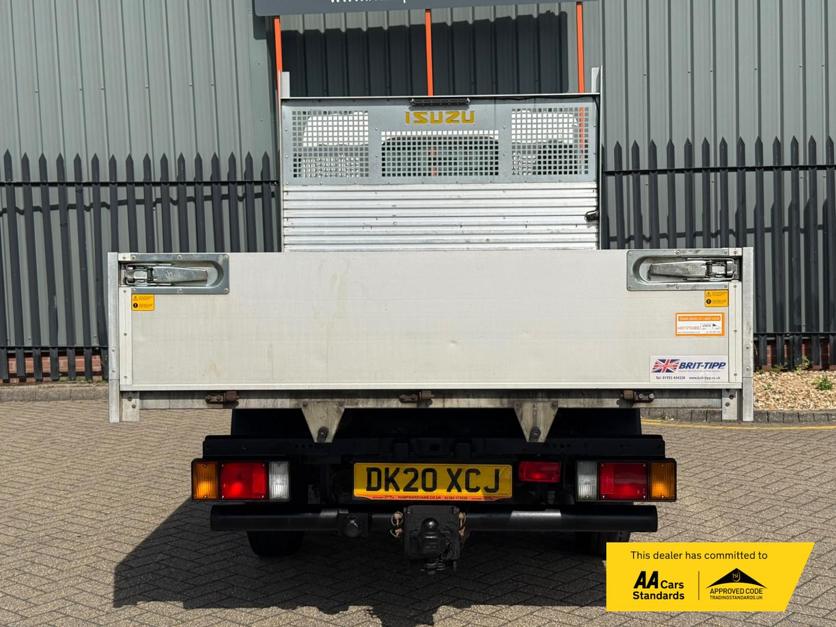 2020 Isuzu Grafter 1.9D N35 Green Dropside 2dr Diesel Manual RWD LWB Euro 6 (TRW) (125 ps) - Thumbnail 10
