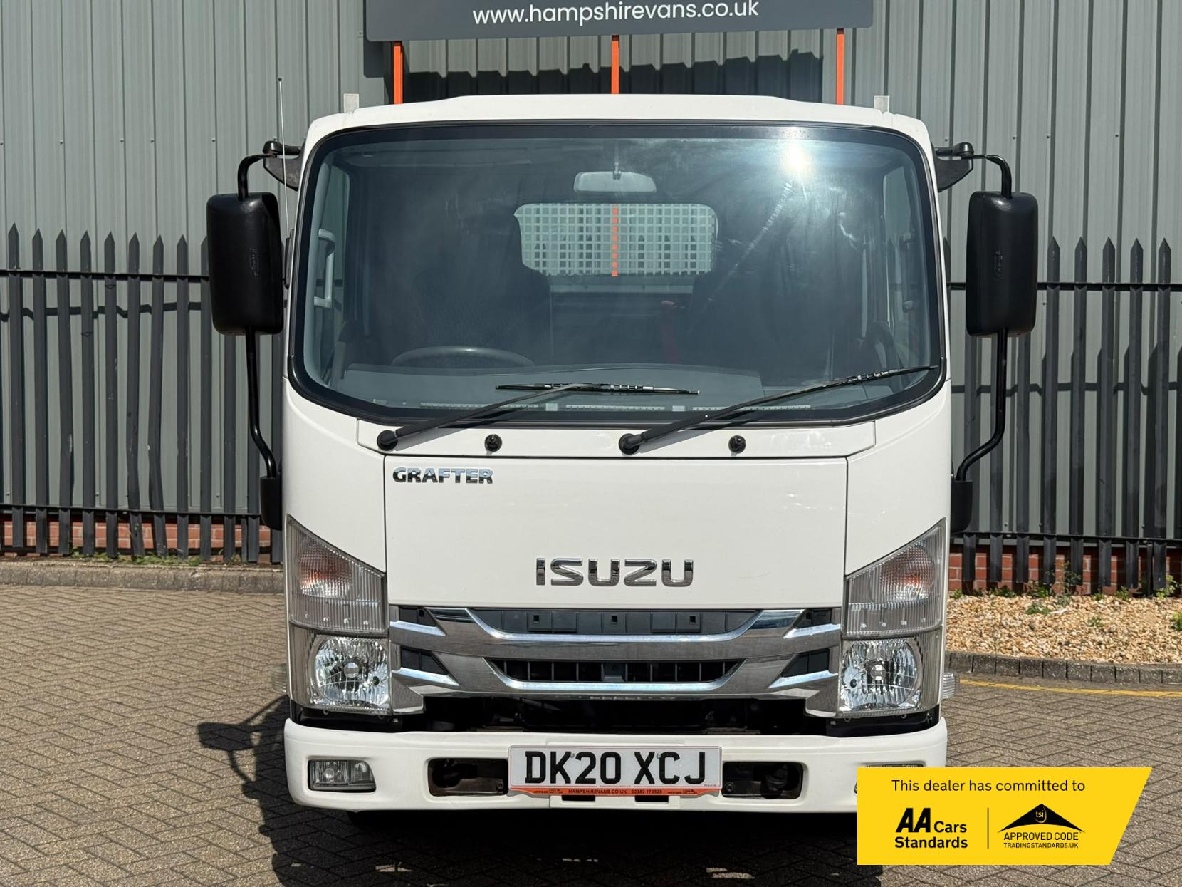 2020 Isuzu Grafter 1.9D N35 Green Dropside 2dr Diesel Manual RWD LWB Euro 6 (TRW) (125 ps) - Thumbnail 8