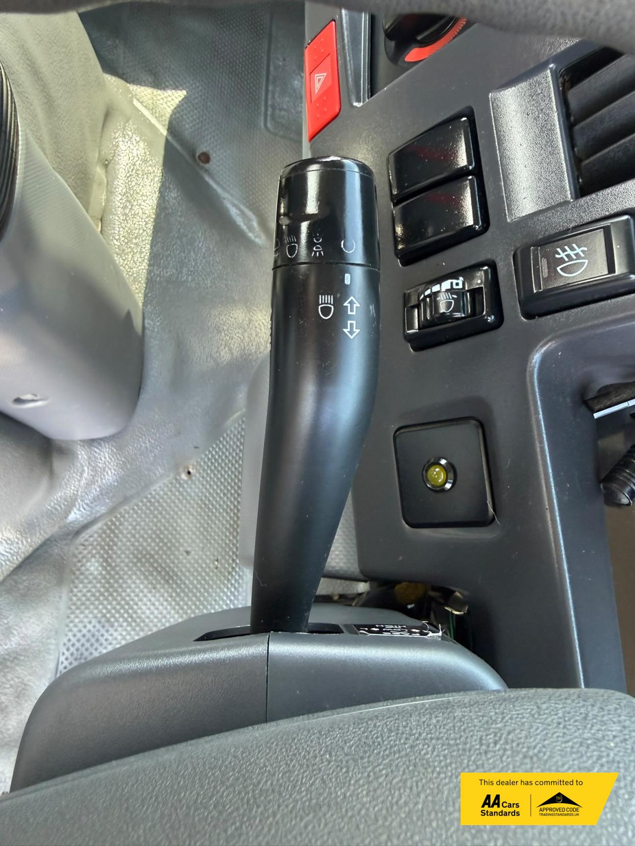 2020 Isuzu Grafter 1.9D N35 Green Dropside 2dr Diesel Manual RWD LWB Euro 6 (TRW) (125 ps) - Thumbnail 40