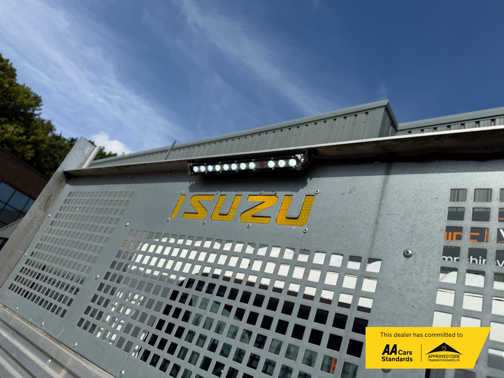 2020 Isuzu Grafter 1.9D N35 Green Dropside 2dr Diesel Manual RWD LWB Euro 6 (TRW) (125 ps) - Thumbnail 14