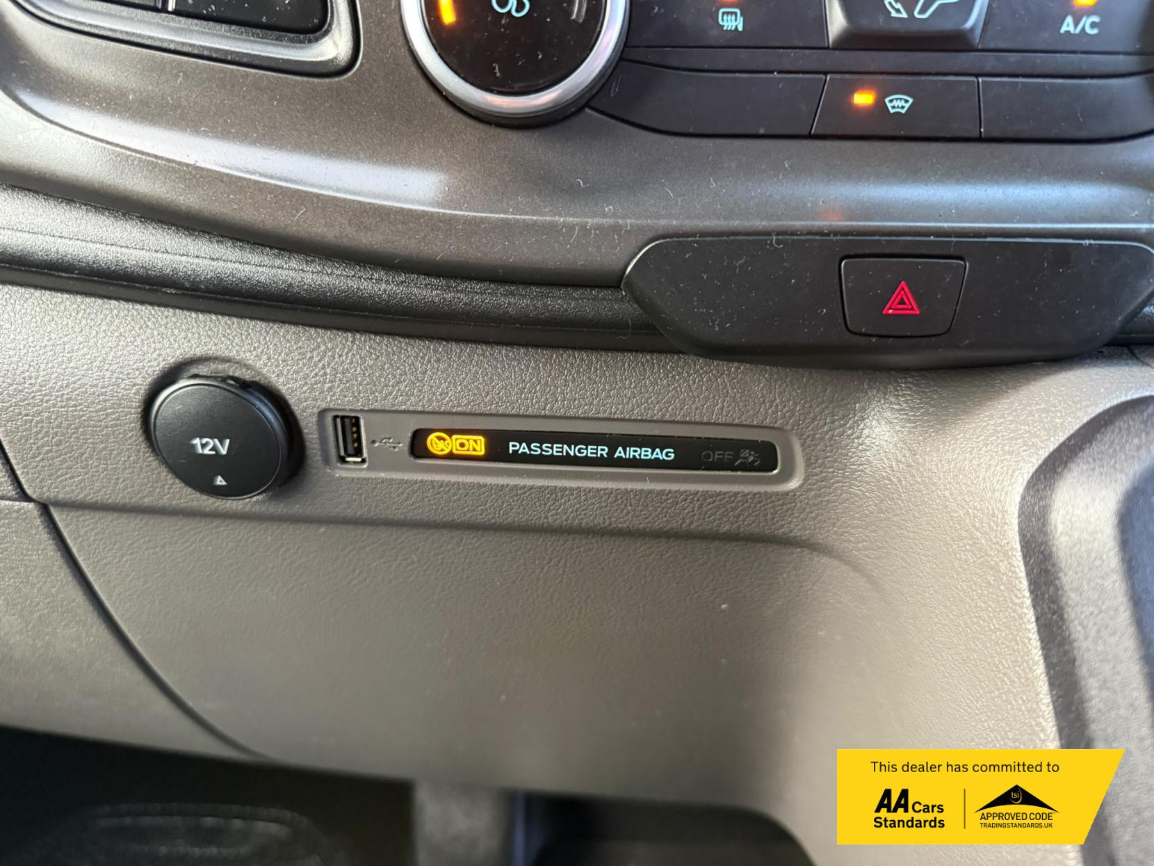 2022 Ford Transit Custom 2.0 340 EcoBlue Trend Panel Van 5dr Diesel Auto L1 H2 Euro 6 (s/s) (130 ps) - Thumbnail 45