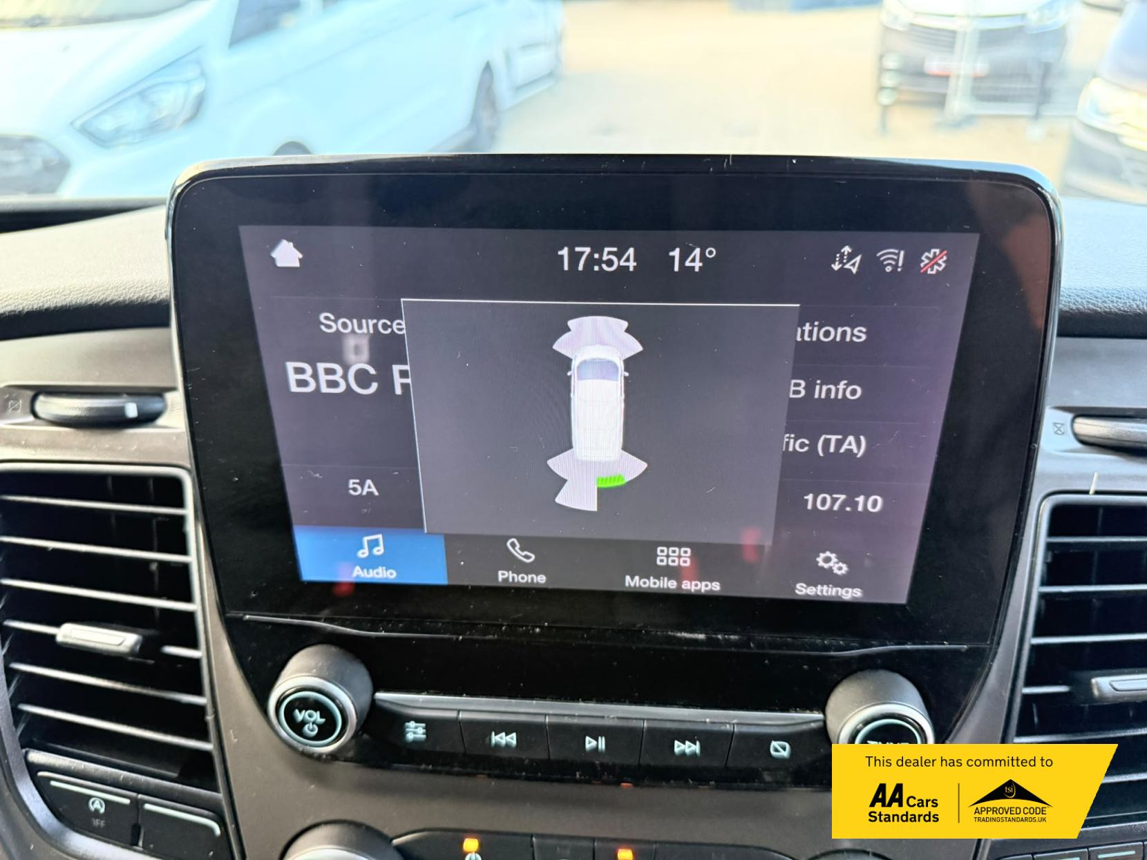2022 Ford Transit Custom 2.0 340 EcoBlue Trend Panel Van 5dr Diesel Auto L1 H2 Euro 6 (s/s) (130 ps) - Thumbnail 28