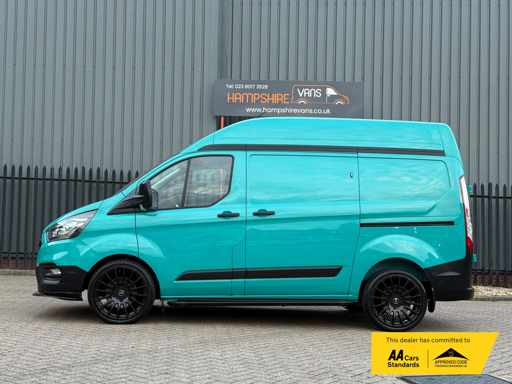 2022 Ford Transit Custom 2.0 340 EcoBlue Trend Panel Van 5dr Diesel Auto L1 H2 Euro 6 (s/s) (130 ps) - Thumbnail 5