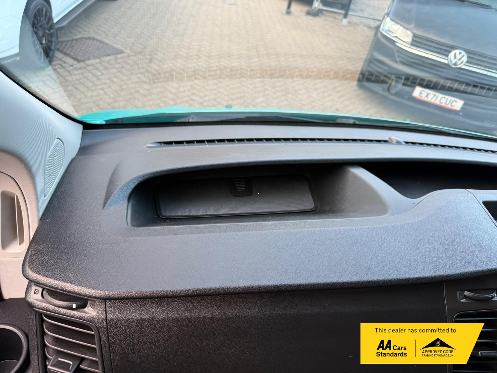 2022 Ford Transit Custom 2.0 340 EcoBlue Trend Panel Van 5dr Diesel Auto L1 H2 Euro 6 (s/s) (130 ps) - Thumbnail 27