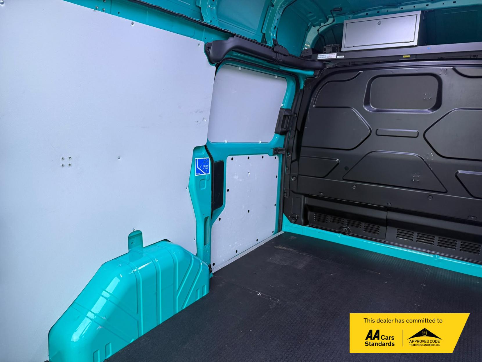 2022 Ford Transit Custom 2.0 340 EcoBlue Trend Panel Van 5dr Diesel Auto L1 H2 Euro 6 (s/s) (130 ps) - Thumbnail 12
