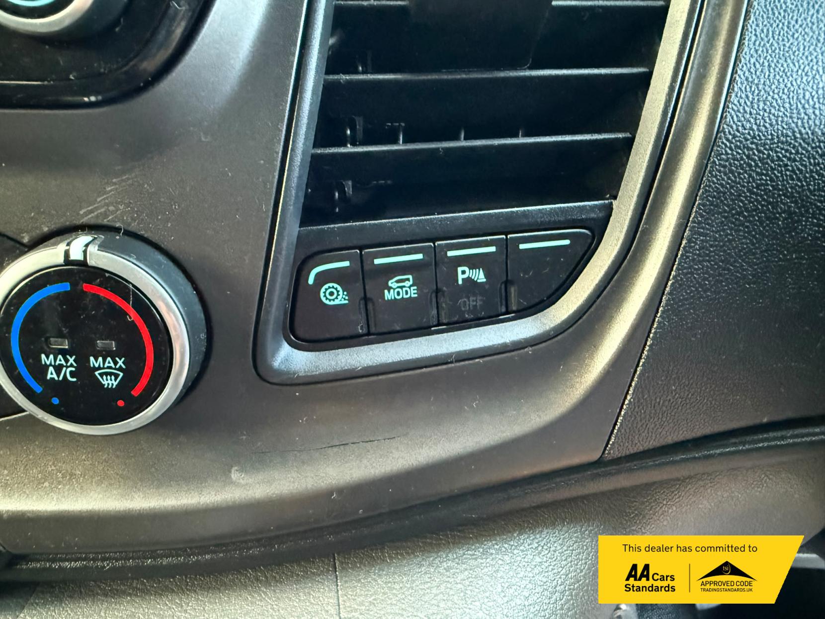 2022 Ford Transit Custom 2.0 340 EcoBlue Trend Panel Van 5dr Diesel Auto L1 H2 Euro 6 (s/s) (130 ps) - Thumbnail 38