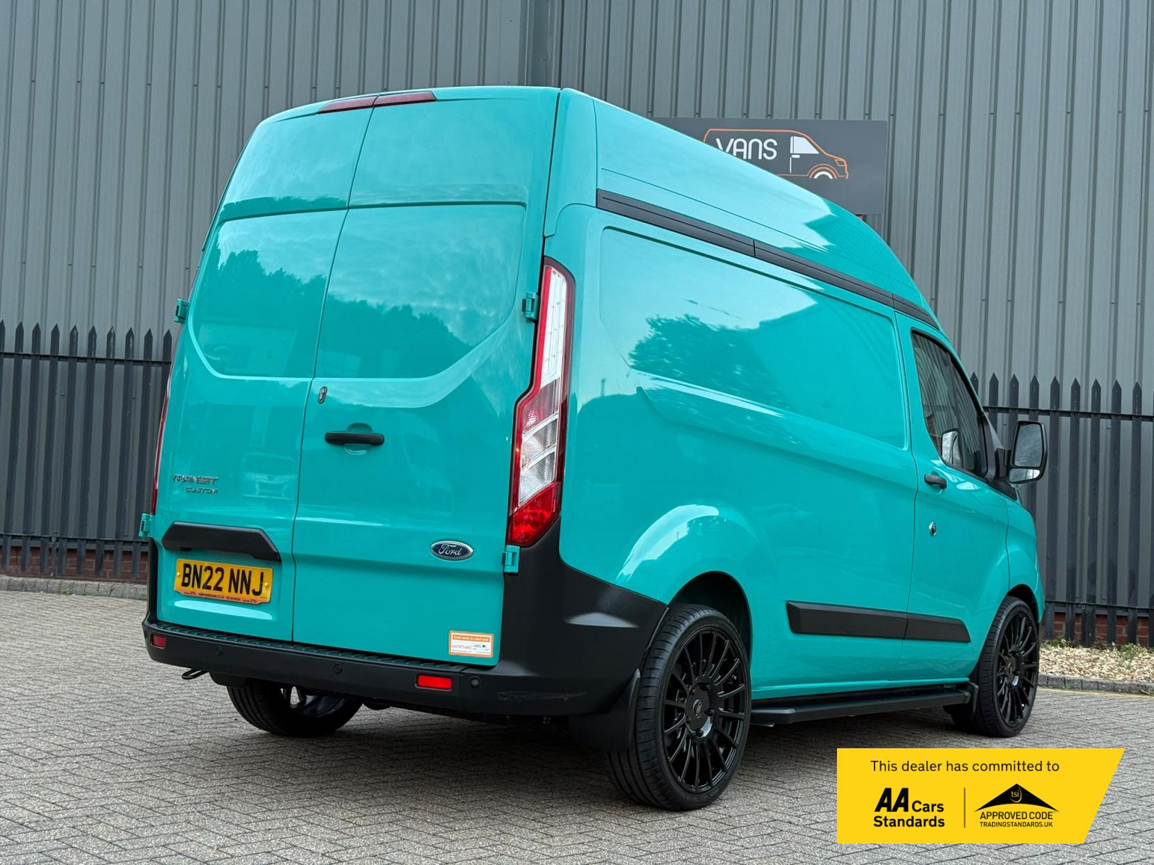 2022 Ford Transit Custom 2.0 340 EcoBlue Trend Panel Van 5dr Diesel Auto L1 H2 Euro 6 (s/s) (130 ps) - Thumbnail 3