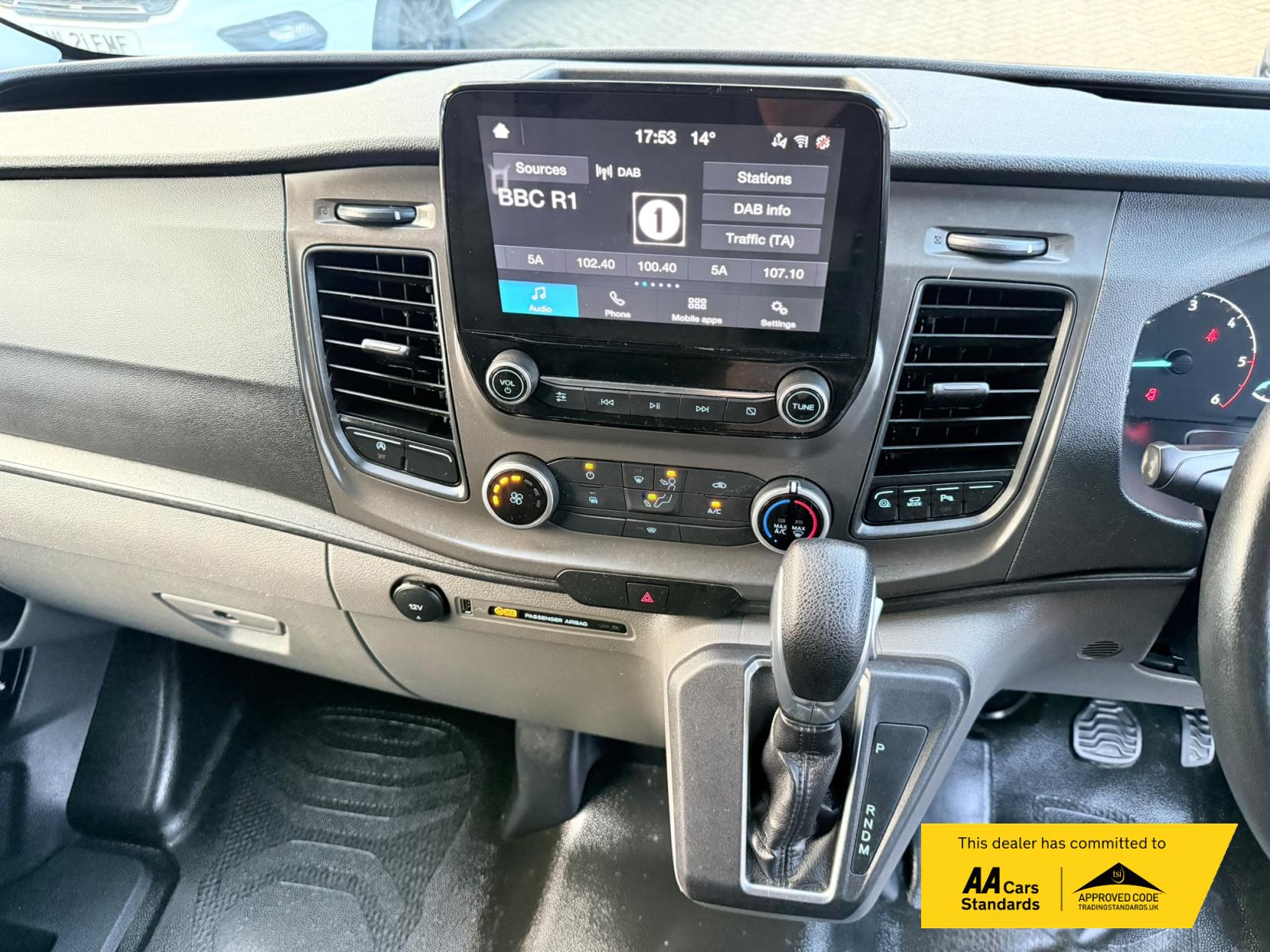 2022 Ford Transit Custom 2.0 340 EcoBlue Trend Panel Van 5dr Diesel Auto L1 H2 Euro 6 (s/s) (130 ps) - Thumbnail 34