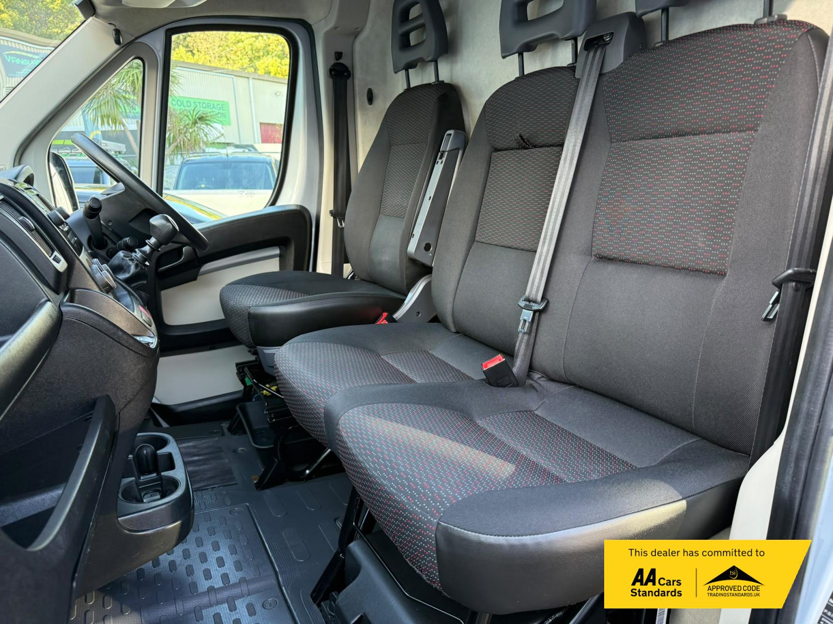 2018 Citroen Relay 2.0 BlueHDi 35 Enterprise Panel Van 5dr Diesel Manual L4 High Roof Euro 6 (Heavy) (130 ps) - Thumbnail 17