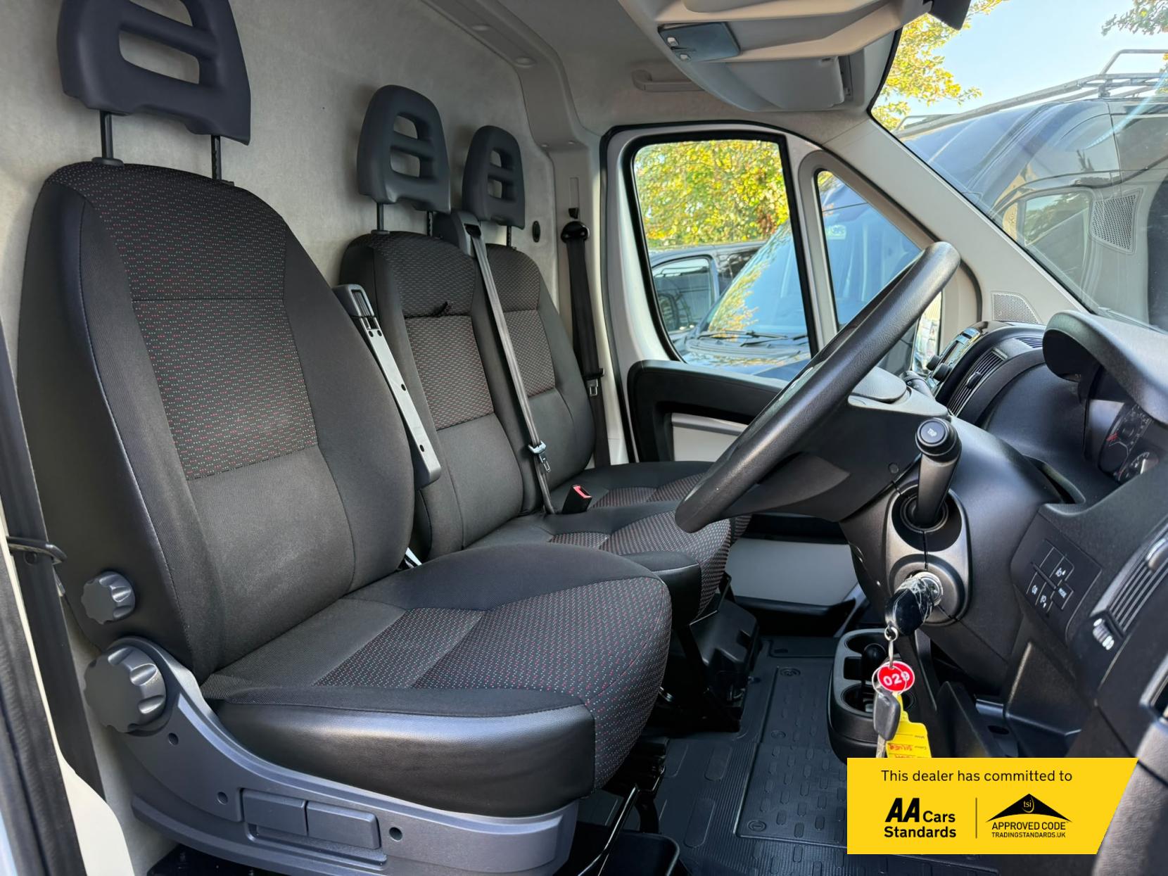 2018 Citroen Relay 2.0 BlueHDi 35 Enterprise Panel Van 5dr Diesel Manual L4 High Roof Euro 6 (Heavy) (130 ps) - Thumbnail 18