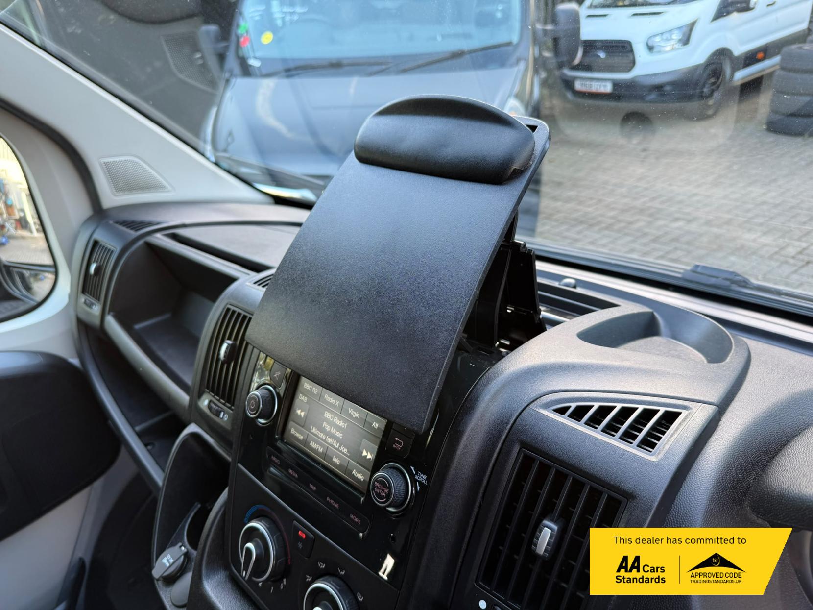 2018 Citroen Relay 2.0 BlueHDi 35 Enterprise Panel Van 5dr Diesel Manual L4 High Roof Euro 6 (Heavy) (130 ps) - Thumbnail 33
