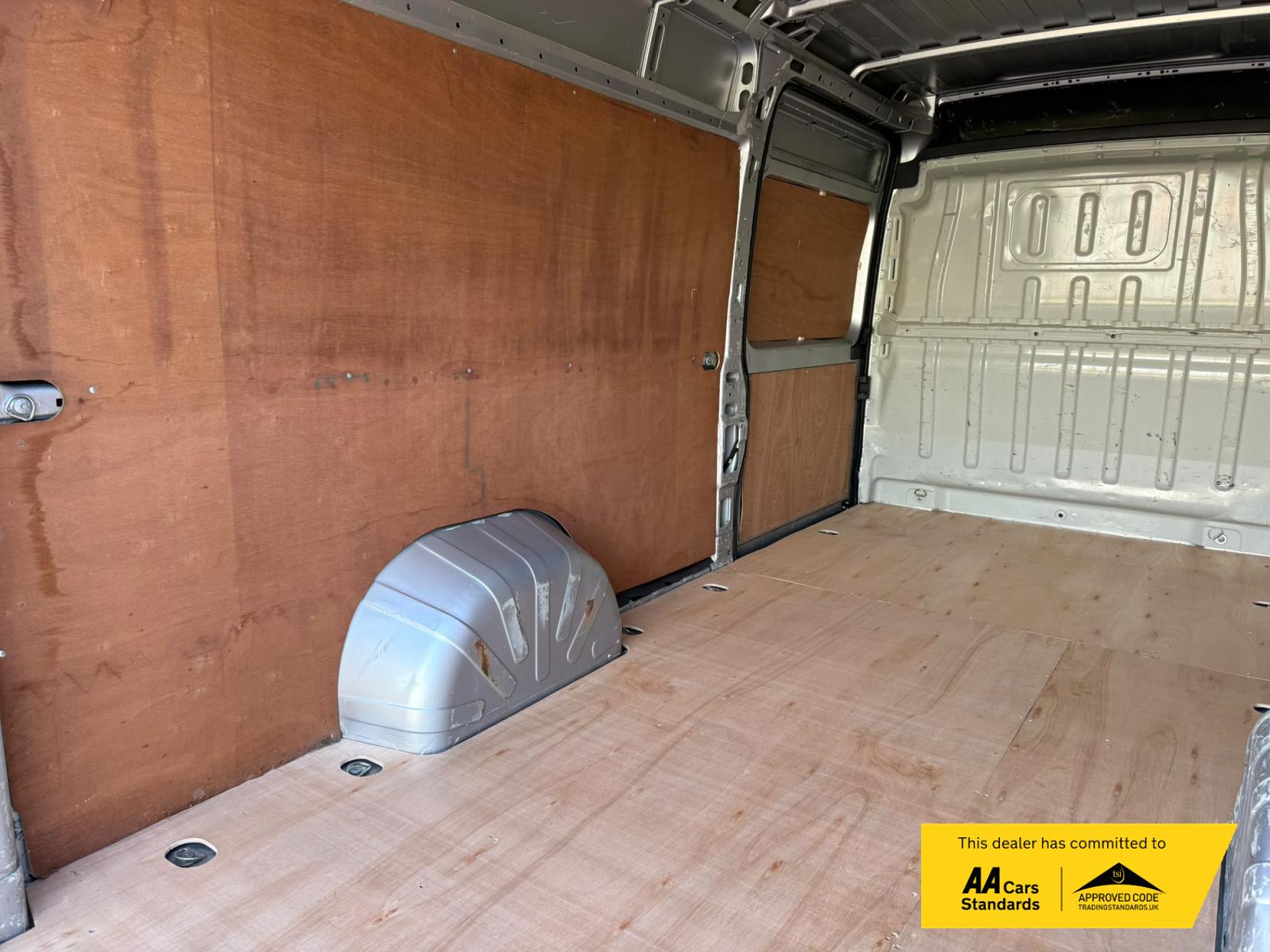 2018 Citroen Relay 2.0 BlueHDi 35 Enterprise Panel Van 5dr Diesel Manual L4 High Roof Euro 6 (Heavy) (130 ps) - Thumbnail 12