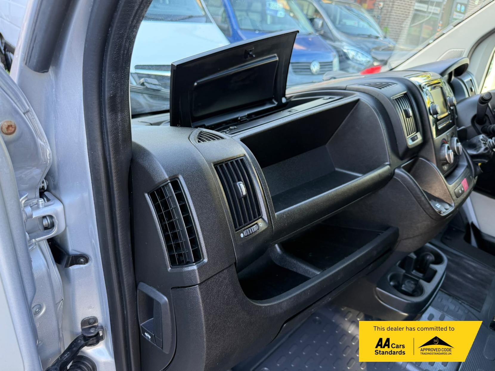 2018 Citroen Relay 2.0 BlueHDi 35 Enterprise Panel Van 5dr Diesel Manual L4 High Roof Euro 6 (Heavy) (130 ps) - Thumbnail 24