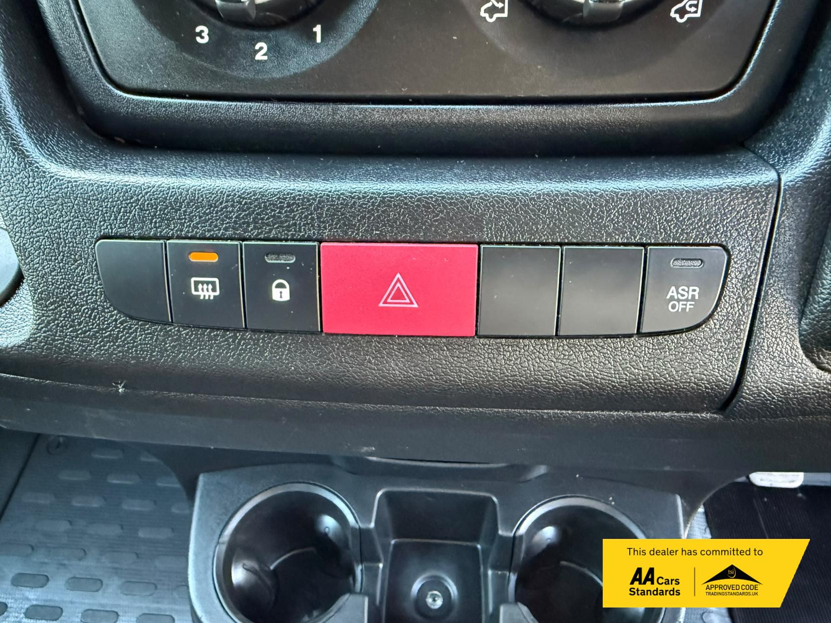 2018 Citroen Relay 2.0 BlueHDi 35 Enterprise Panel Van 5dr Diesel Manual L4 High Roof Euro 6 (Heavy) (130 ps) - Thumbnail 31