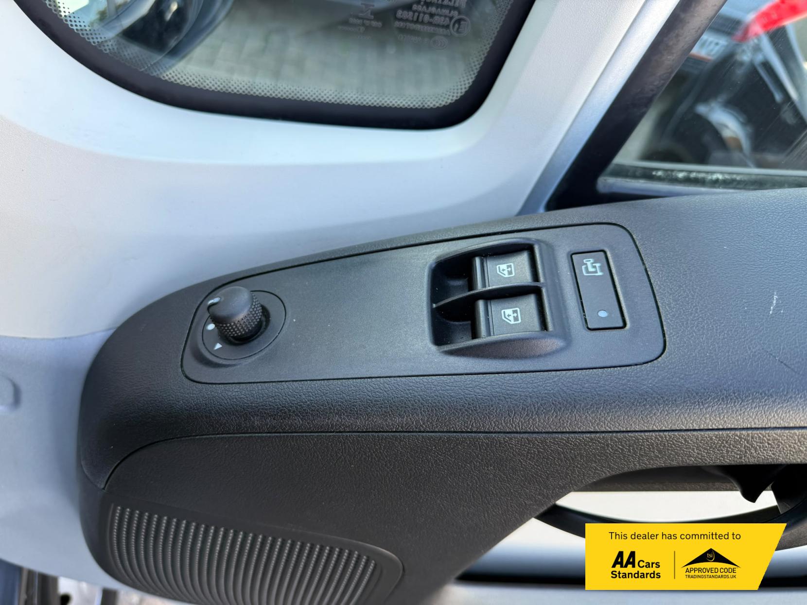 2018 Citroen Relay 2.0 BlueHDi 35 Enterprise Panel Van 5dr Diesel Manual L4 High Roof Euro 6 (Heavy) (130 ps) - Thumbnail 45