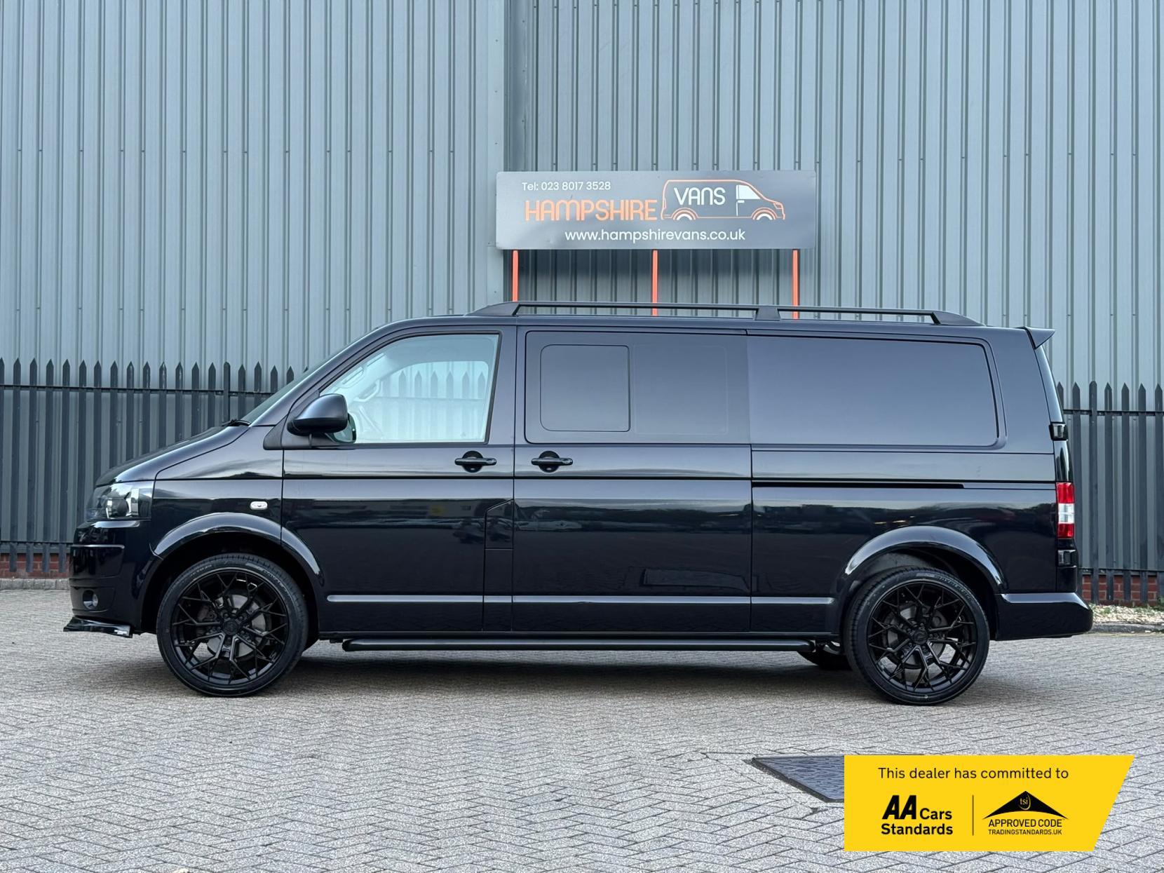 2014 Volkswagen Transporter 2.0 TDI T32 Highline Kombi 4dr Diesel Manual L3 H1 (198 g/km, 138.08 bhp) - Thumbnail 7