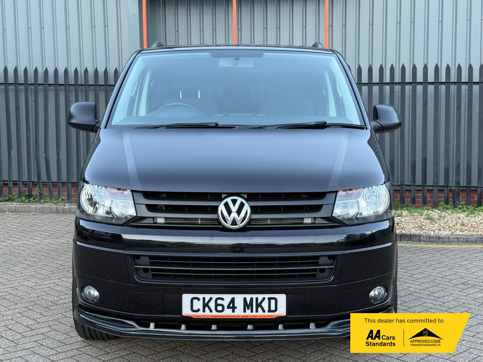 2014 Volkswagen Transporter 2.0 TDI T32 Highline Kombi 4dr Diesel Manual L3 H1 (198 g/km, 138.08 bhp) - Thumbnail 8