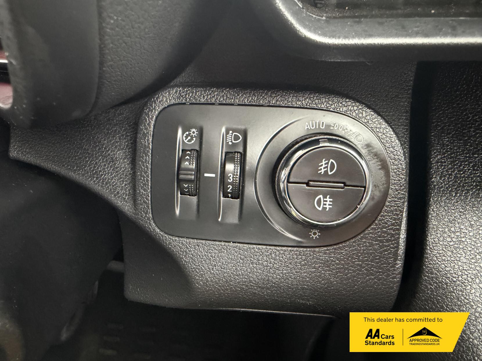 Vauxhall Combo 1.5 Turbo D 2300 Sportive Panel Van 5dr Diesel Manual L1 H1 Euro 6 (100 ps)