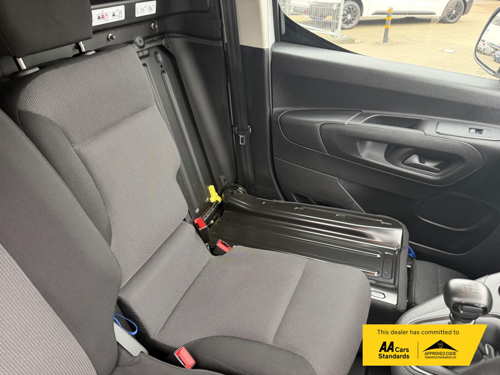 Vauxhall Combo 1.5 Turbo D 2300 Sportive Panel Van 5dr Diesel Manual L1 H1 Euro 6 (100 ps)