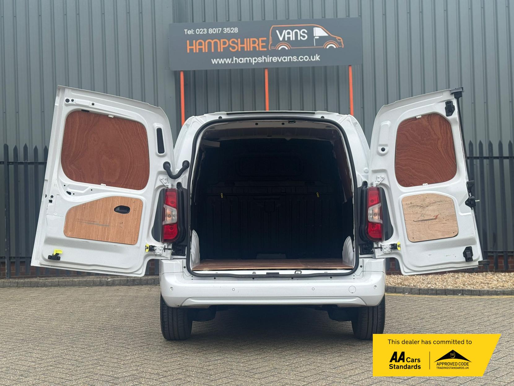 Vauxhall Combo 1.5 Turbo D 2300 Sportive Panel Van 5dr Diesel Manual L1 H1 Euro 6 (100 ps)