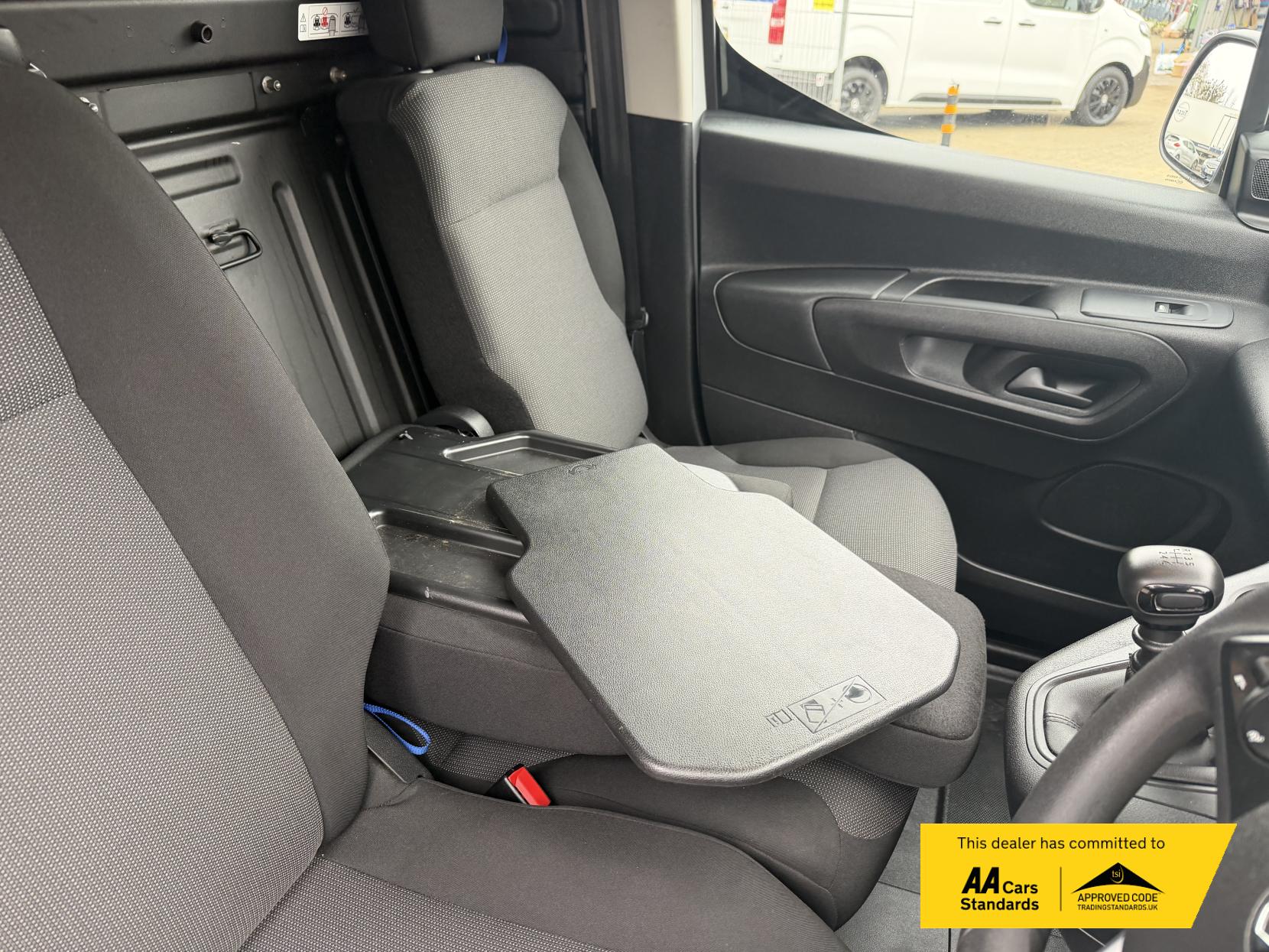 Vauxhall Combo 1.5 Turbo D 2300 Sportive Panel Van 5dr Diesel Manual L1 H1 Euro 6 (100 ps)