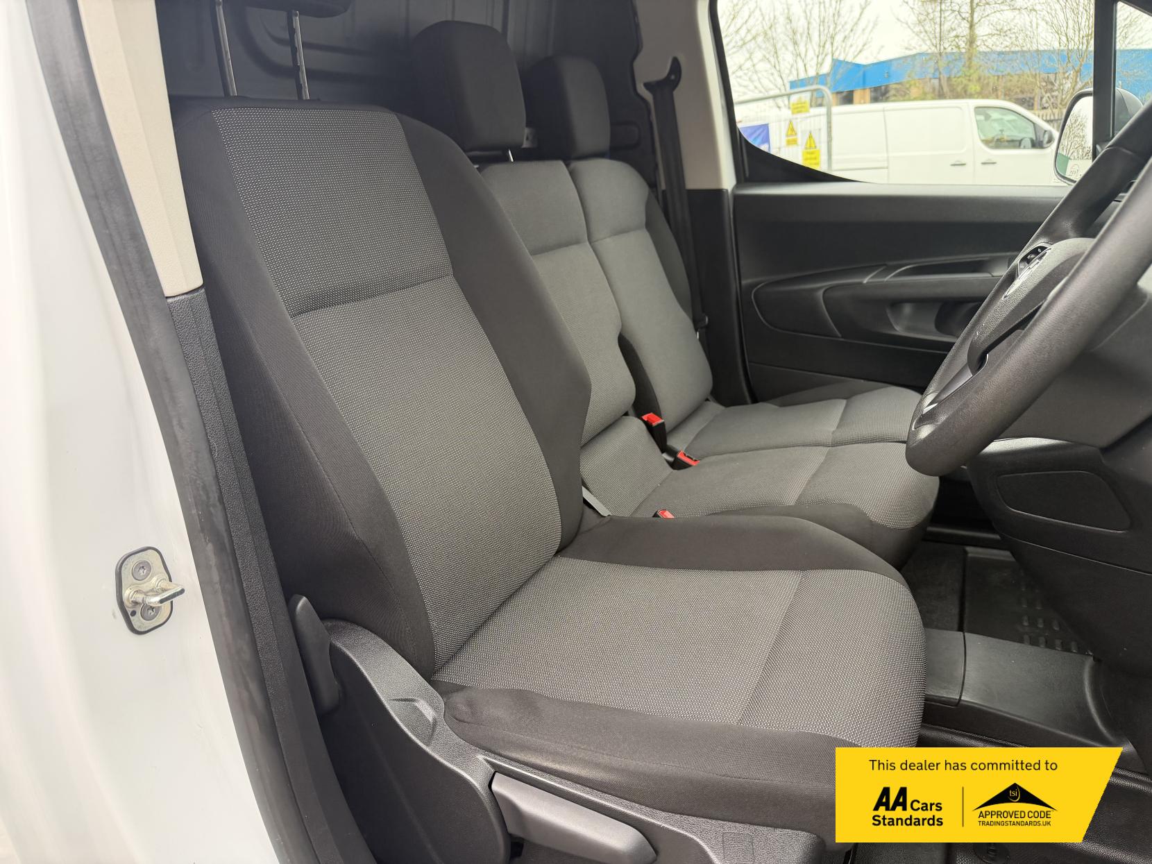 Vauxhall Combo 1.5 Turbo D 2300 Sportive Panel Van 5dr Diesel Manual L1 H1 Euro 6 (100 ps)