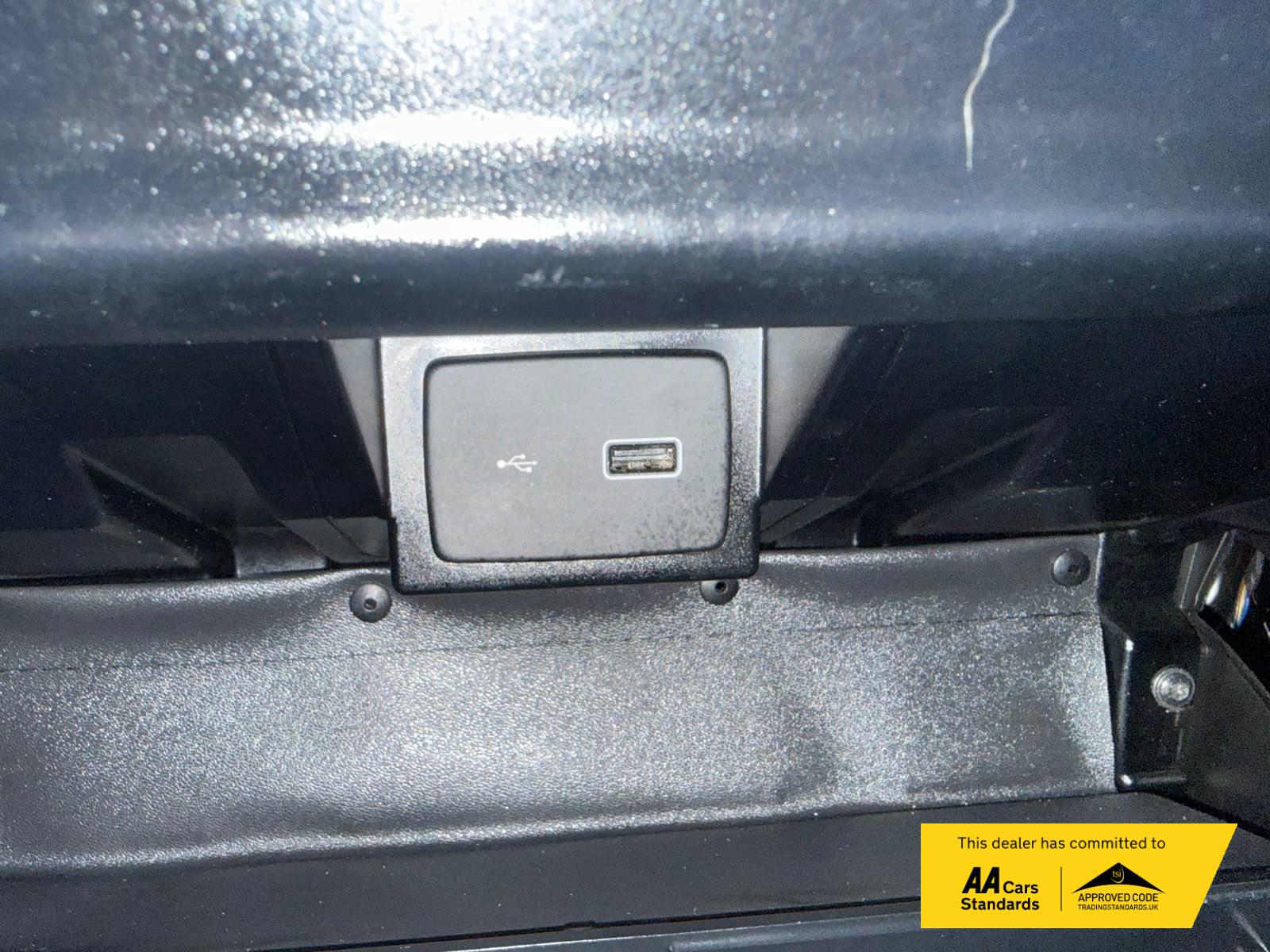 2021 Peugeot Boxer 2.2 BlueHDi 335 Professional Panel Van 5dr Diesel Manual L2 H2 Euro 6 (s/s) (140 ps) - Thumbnail 46