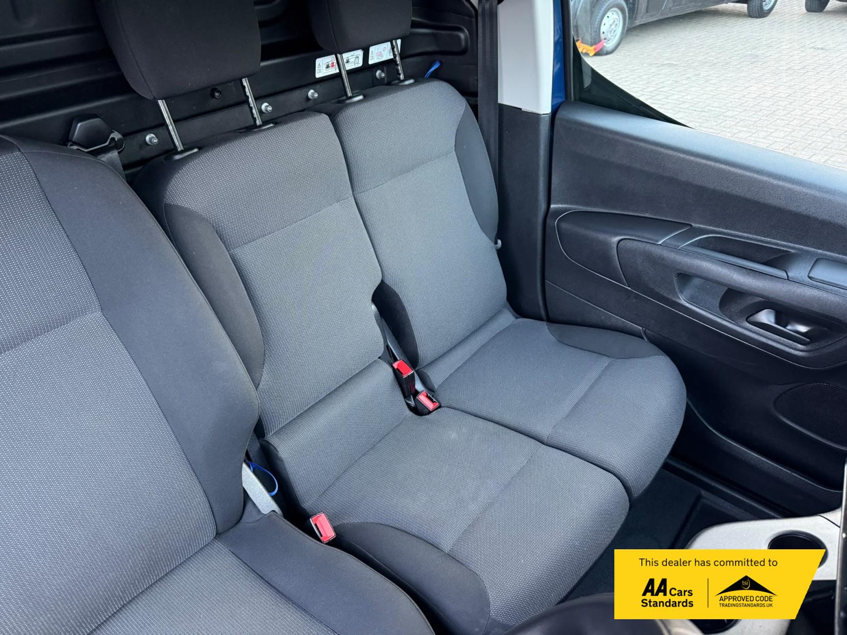 2020 Citroen Berlingo 1.5 BlueHDi 1000 Driver M Panel Van 5dr Diesel EAT8 SWB Euro 6 (s/s) (130 ps) - Thumbnail 41