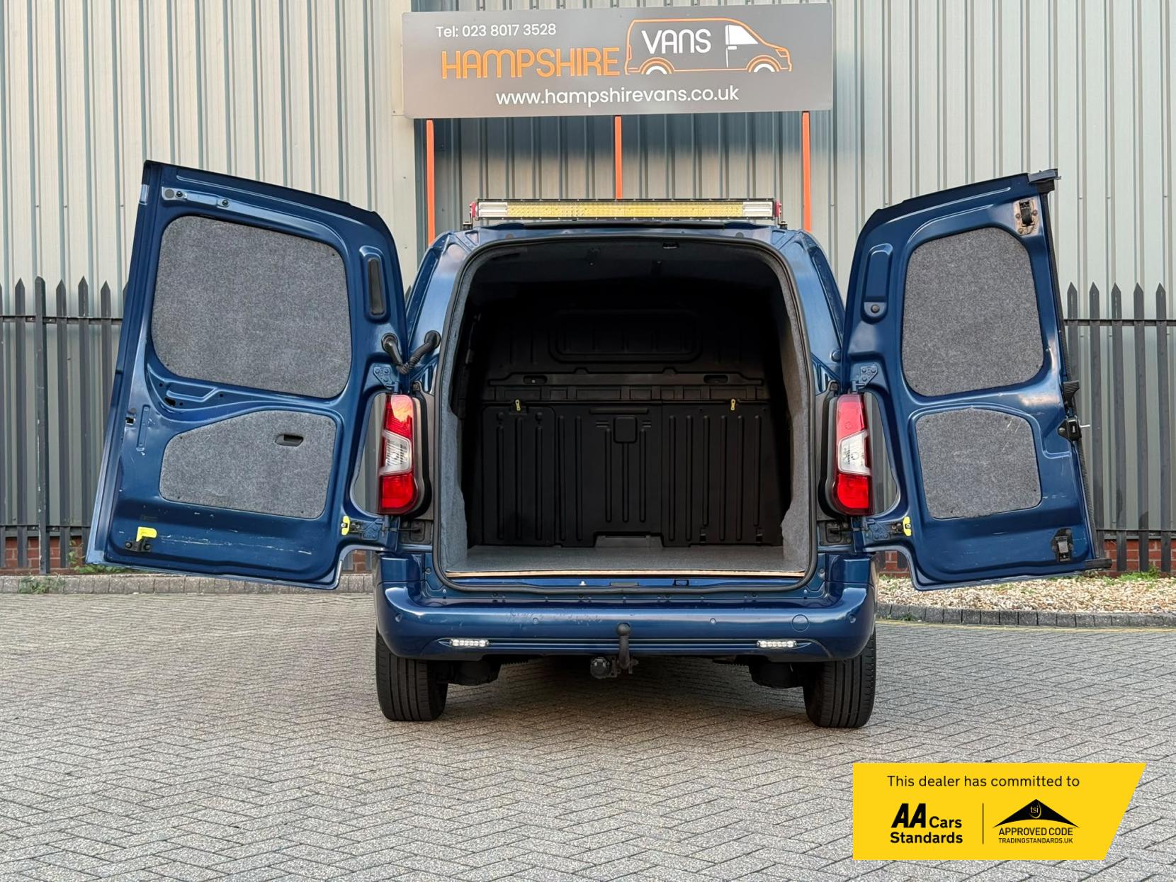 2020 Citroen Berlingo 1.5 BlueHDi 1000 Driver M Panel Van 5dr Diesel EAT8 SWB Euro 6 (s/s) (130 ps) - Thumbnail 10