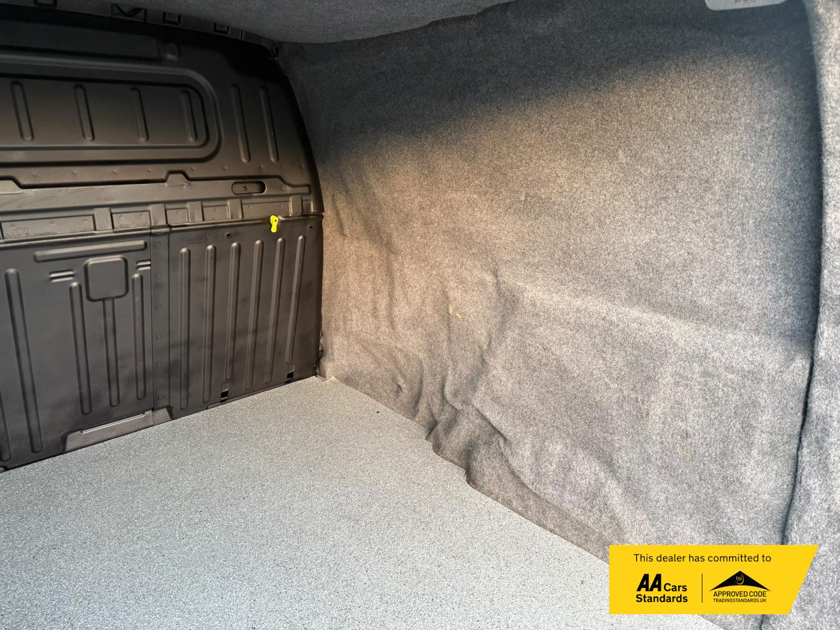 2020 Citroen Berlingo 1.5 BlueHDi 1000 Driver M Panel Van 5dr Diesel EAT8 SWB Euro 6 (s/s) (130 ps) - Thumbnail 21