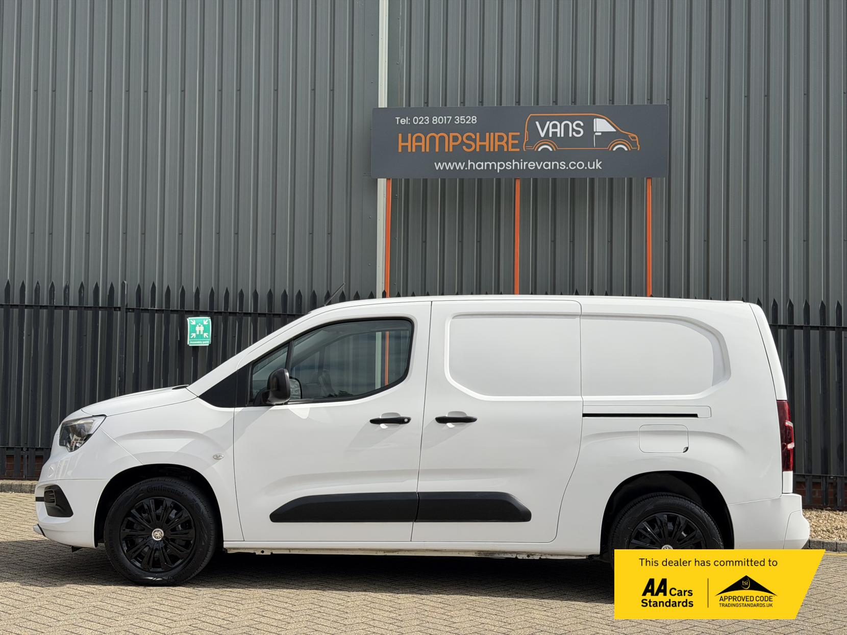 Vauxhall Combo 1.5 Turbo D 2300 Sportive Panel Van 4dr Diesel Manual L2 H1 Euro 6 (s/s) (100 ps)