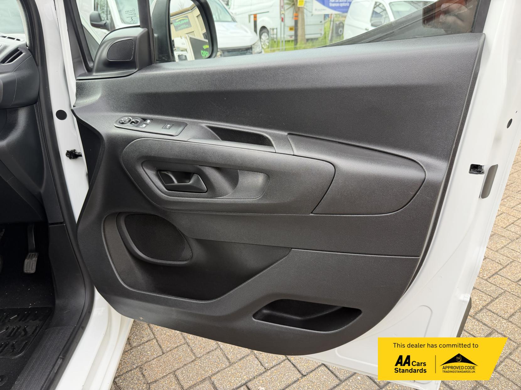 Vauxhall Combo 1.5 Turbo D 2300 Sportive Panel Van 4dr Diesel Manual L2 H1 Euro 6 (s/s) (100 ps)