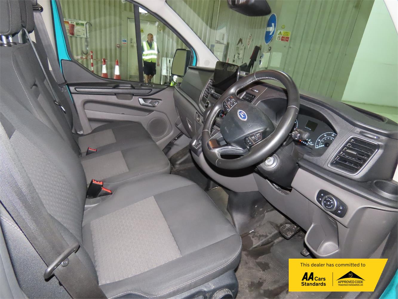 2023 Ford Transit Custom 2.0 340 EcoBlue Trend Panel Van 5dr Diesel Auto L1 H2 Euro 6 (130 ps) - Thumbnail 5
