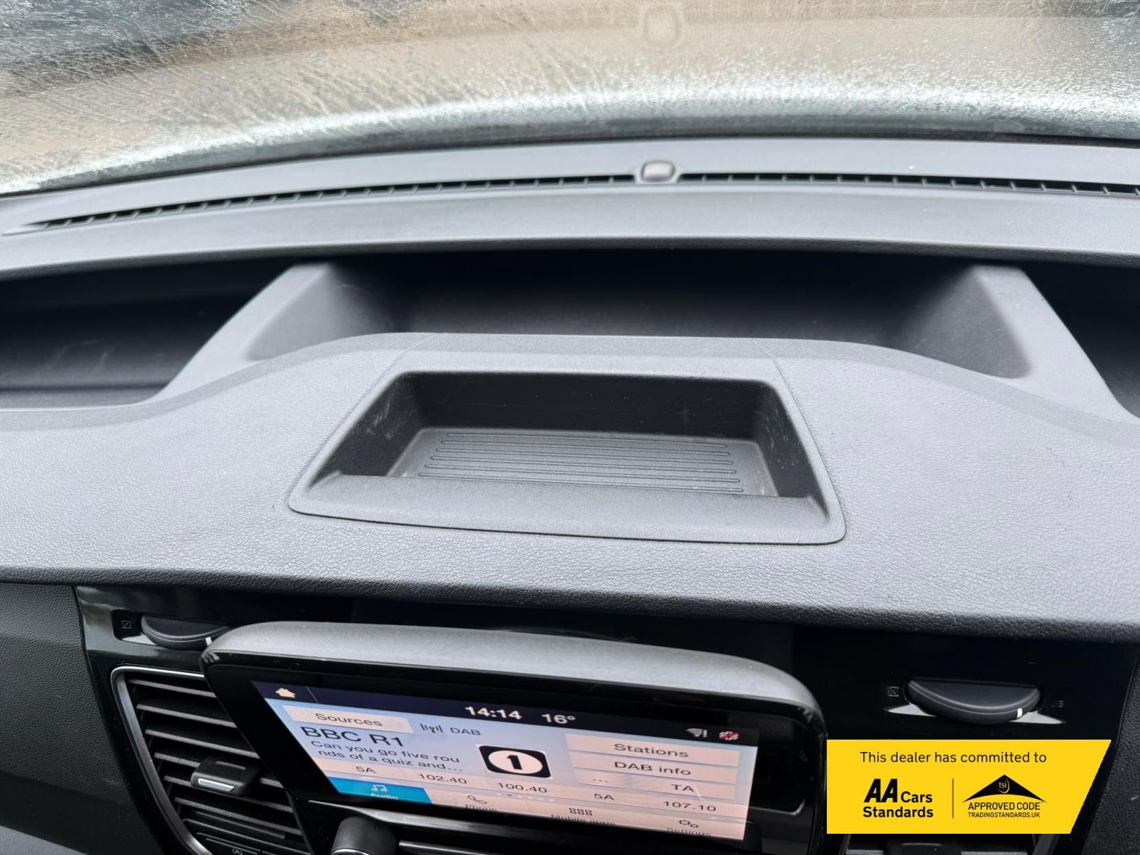 2021 Ford Transit Custom 2.0 300 EcoBlue Limited Panel Van 5dr Diesel Auto L1 H1 Euro 6 (s/s) (130 ps) - Thumbnail 46