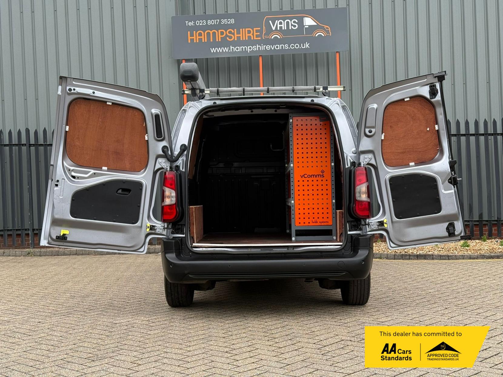 2021 Vauxhall Combo 1.5 Turbo D 2300 Edition Panel Van 4dr Diesel Manual L2 H1 Euro 6 (100 ps) - Thumbnail 39