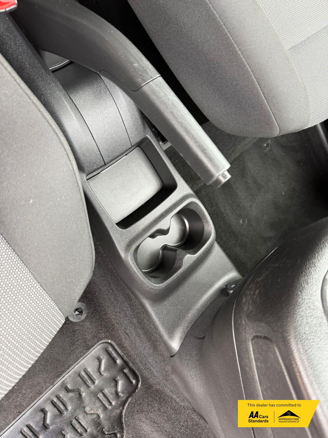 2021 Vauxhall Combo 1.5 Turbo D 2300 Edition Panel Van 4dr Diesel Manual L2 H1 Euro 6 (100 ps) - Thumbnail 34
